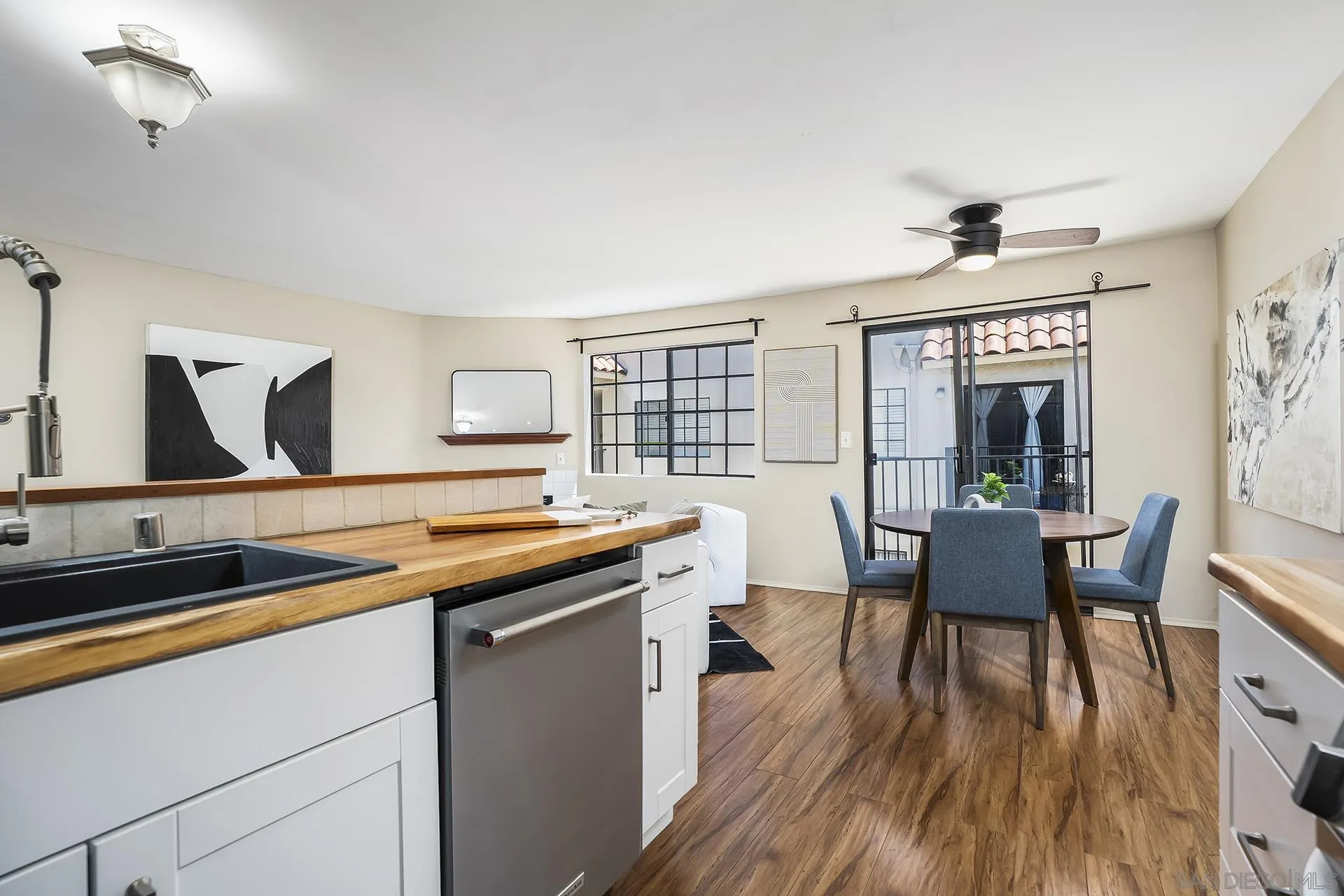 Photo #11: 260015812 Listing: Photo #11