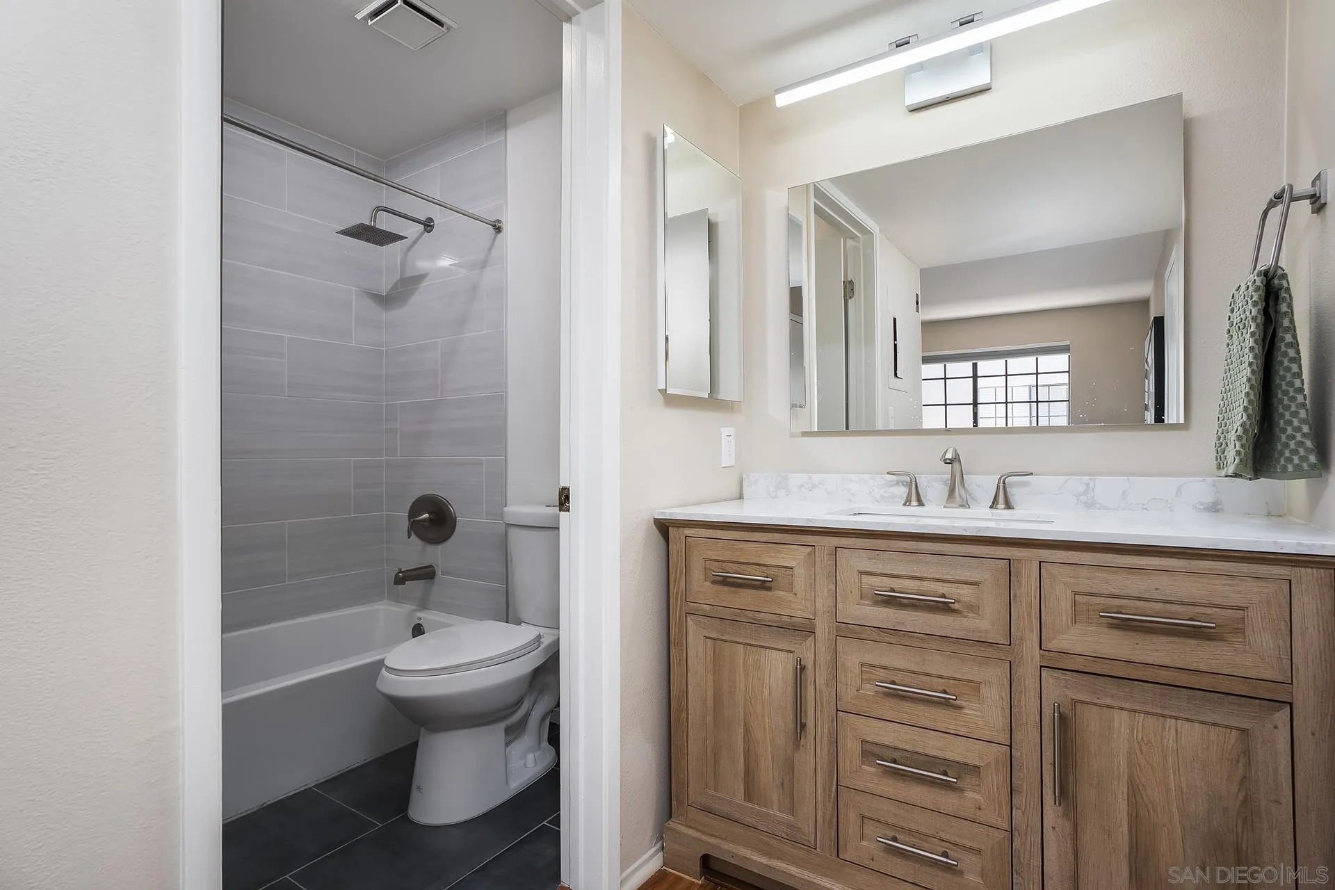 Photo #23: 260015812 Listing: Photo #23