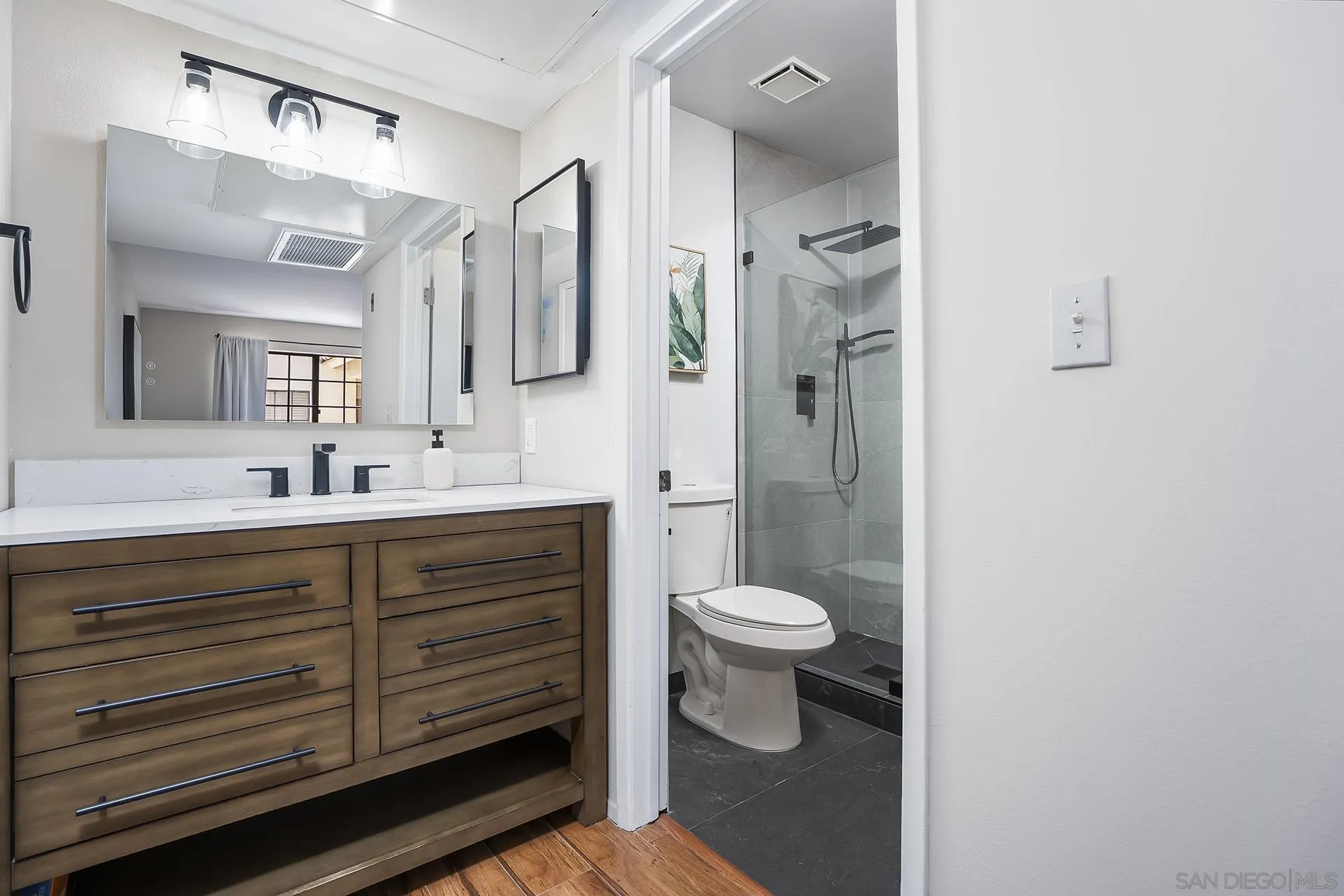 Photo #16: 260015812 Listing: Photo #16