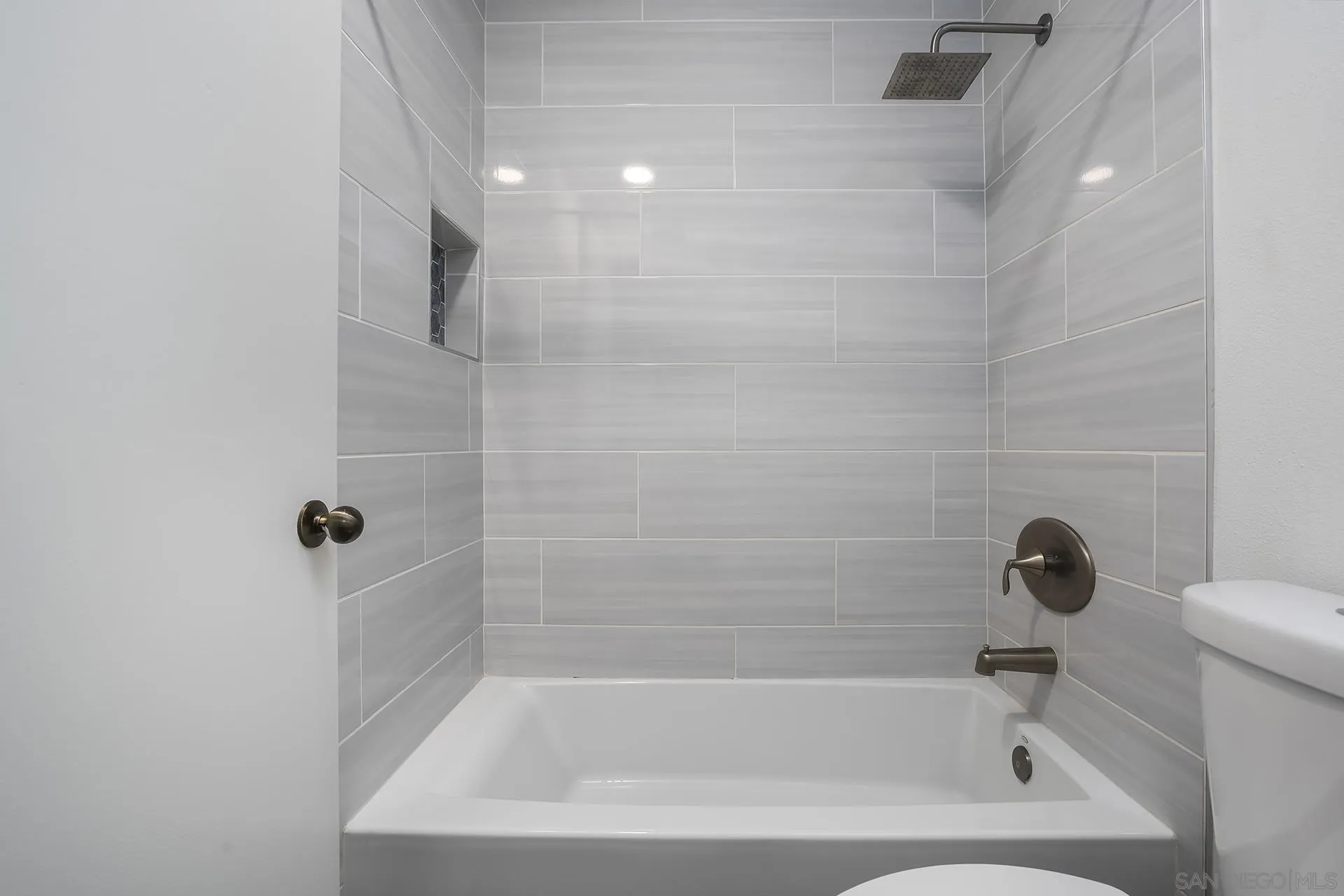 Photo #25: 260015812 Listing: Photo #25