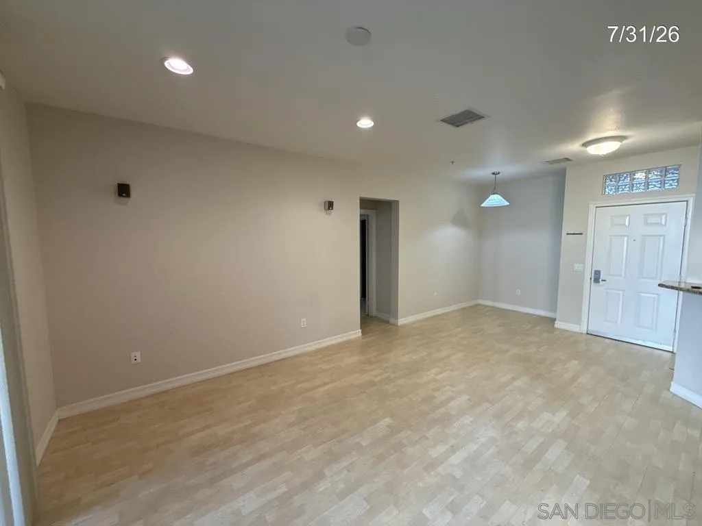 https://cdn.realtyfeed.com/cdn/127/260015813/24dc4b711c2620061f206cbfa3715301.webp