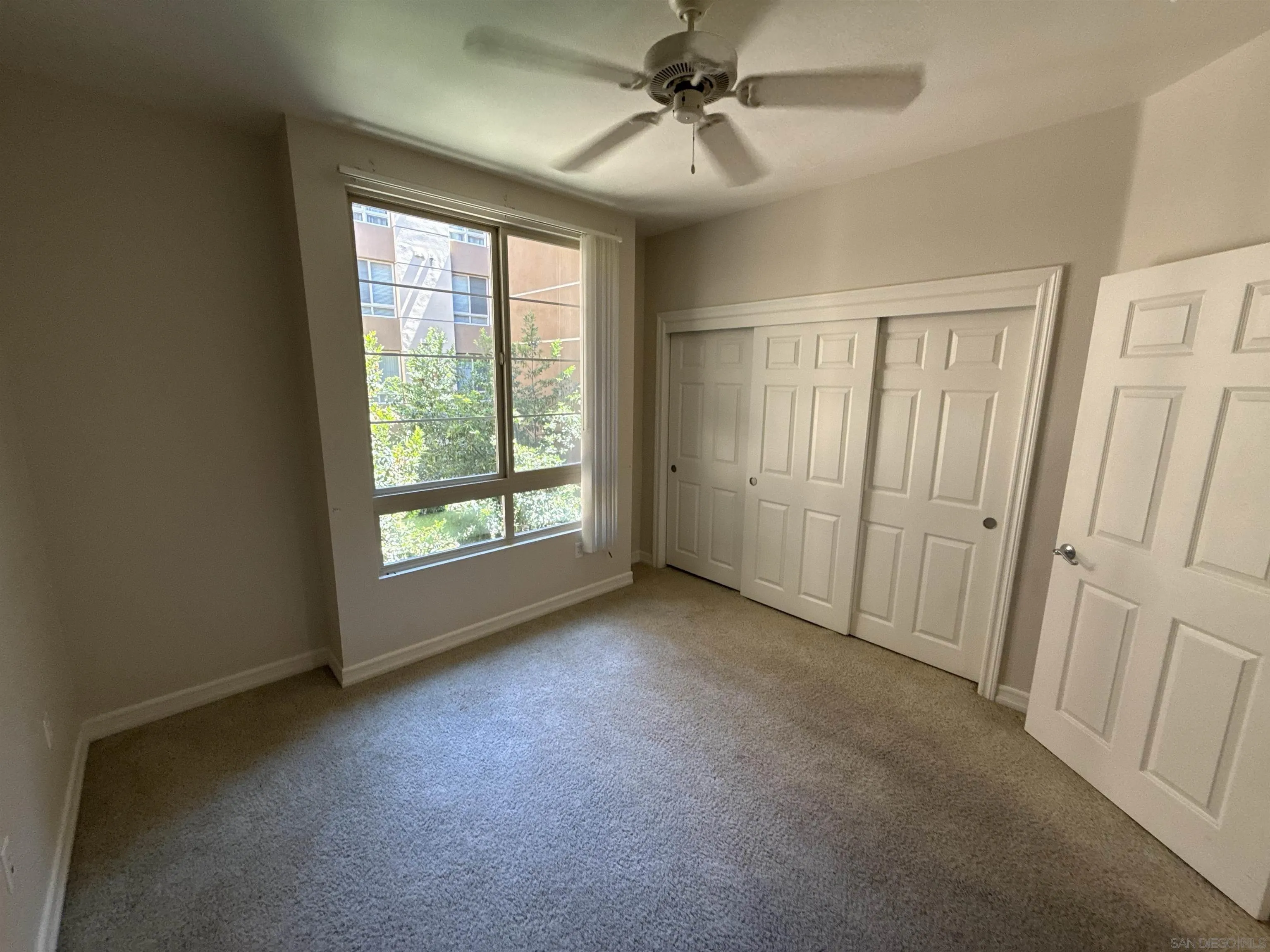 https://cdn.realtyfeed.com/cdn/127/260015813/38708a8644bb0d2a02711a2a0efdf69f.webp