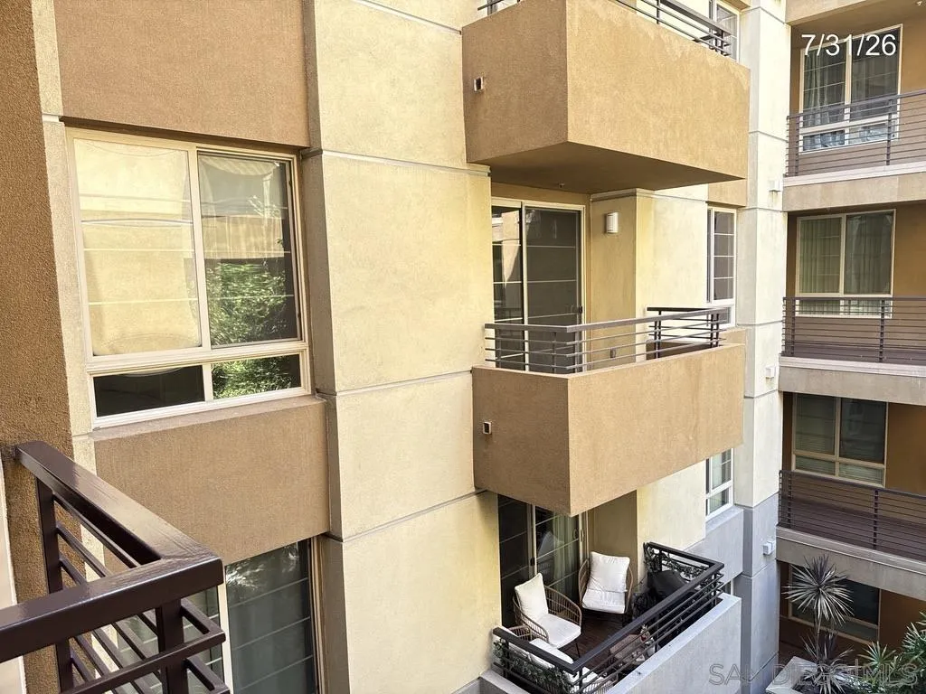 https://cdn.realtyfeed.com/cdn/127/260015813/70cd9834b20b816e2412ffdd438f9c62.webp