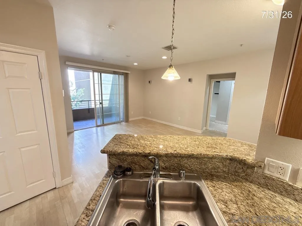 https://cdn.realtyfeed.com/cdn/127/260015813/7f0a2fee1de12eeae72c33a6d3717229.webp