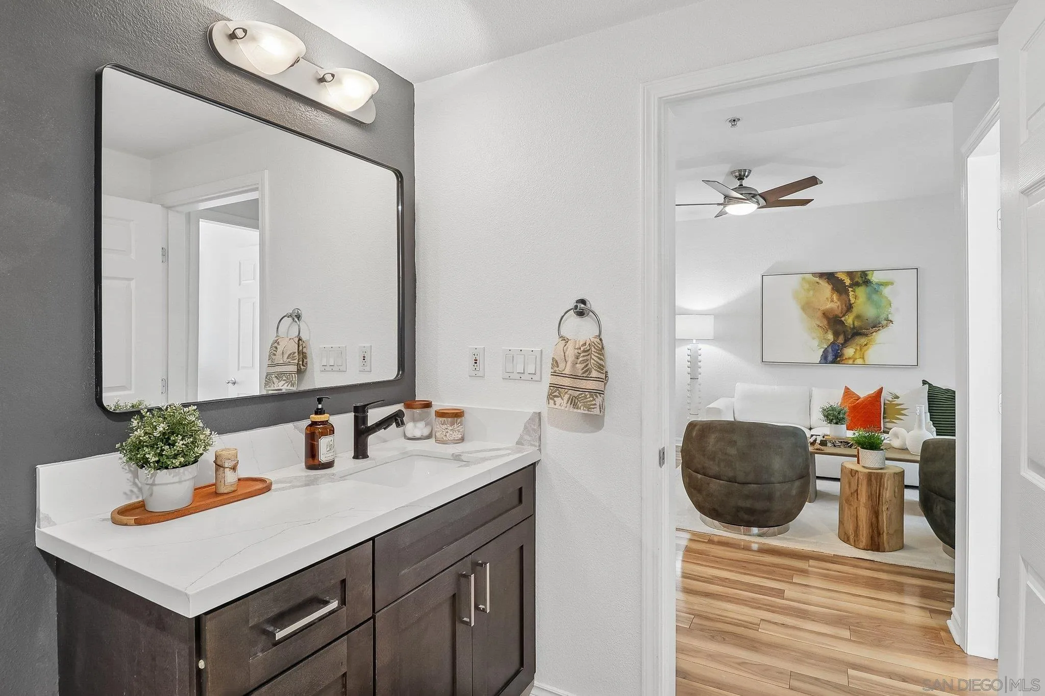 https://cdn.realtyfeed.com/cdn/127/260015815/01410b395c3341e18dbd25ab2c4e79e2.webp