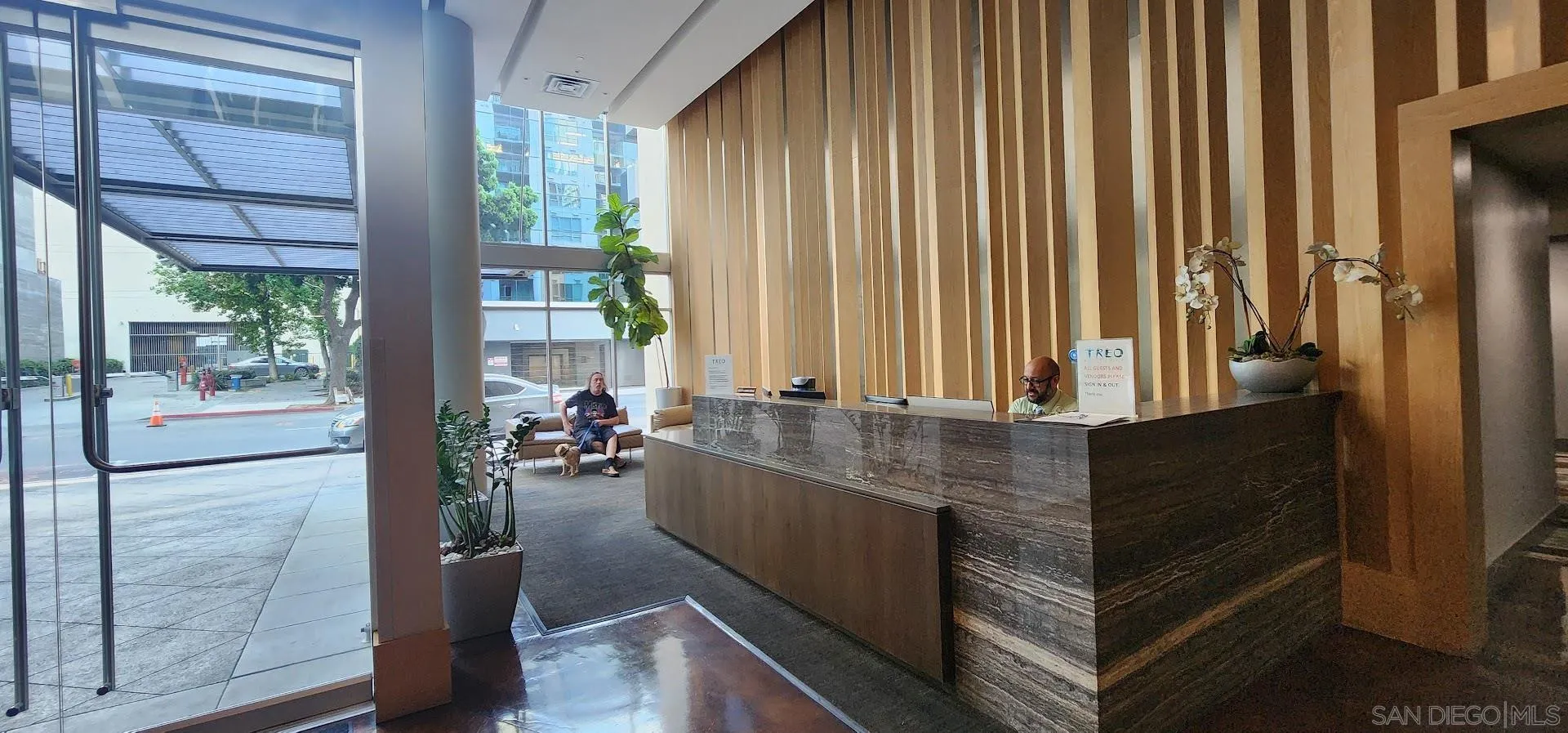 https://cdn.realtyfeed.com/cdn/127/260015815/86adbb34dd587cc3808f66374462651c.webp