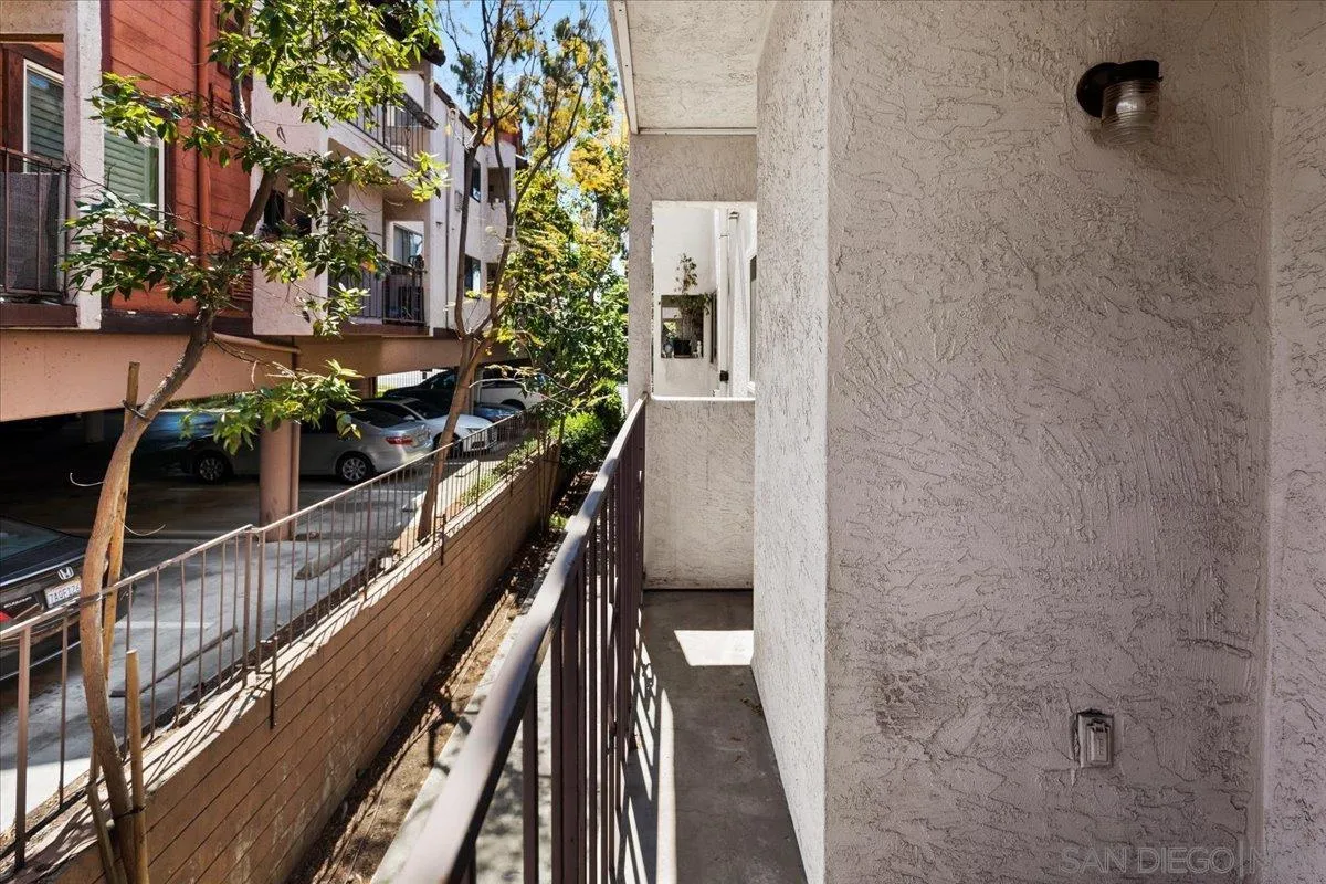 https://cdn.realtyfeed.com/cdn/127/260015821/152bd4e41366aaf49d0825152987d5b8.webp