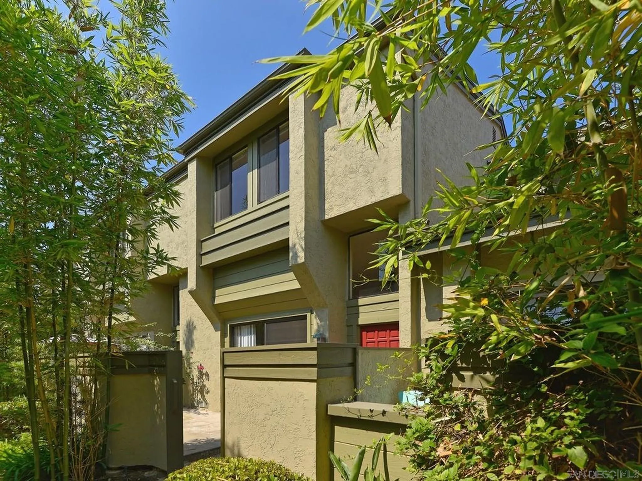 3211 Caminito Eastbluff Unit #9, La Jolla, CA 92037 - Photo 3 of 18, La Jolla, CA