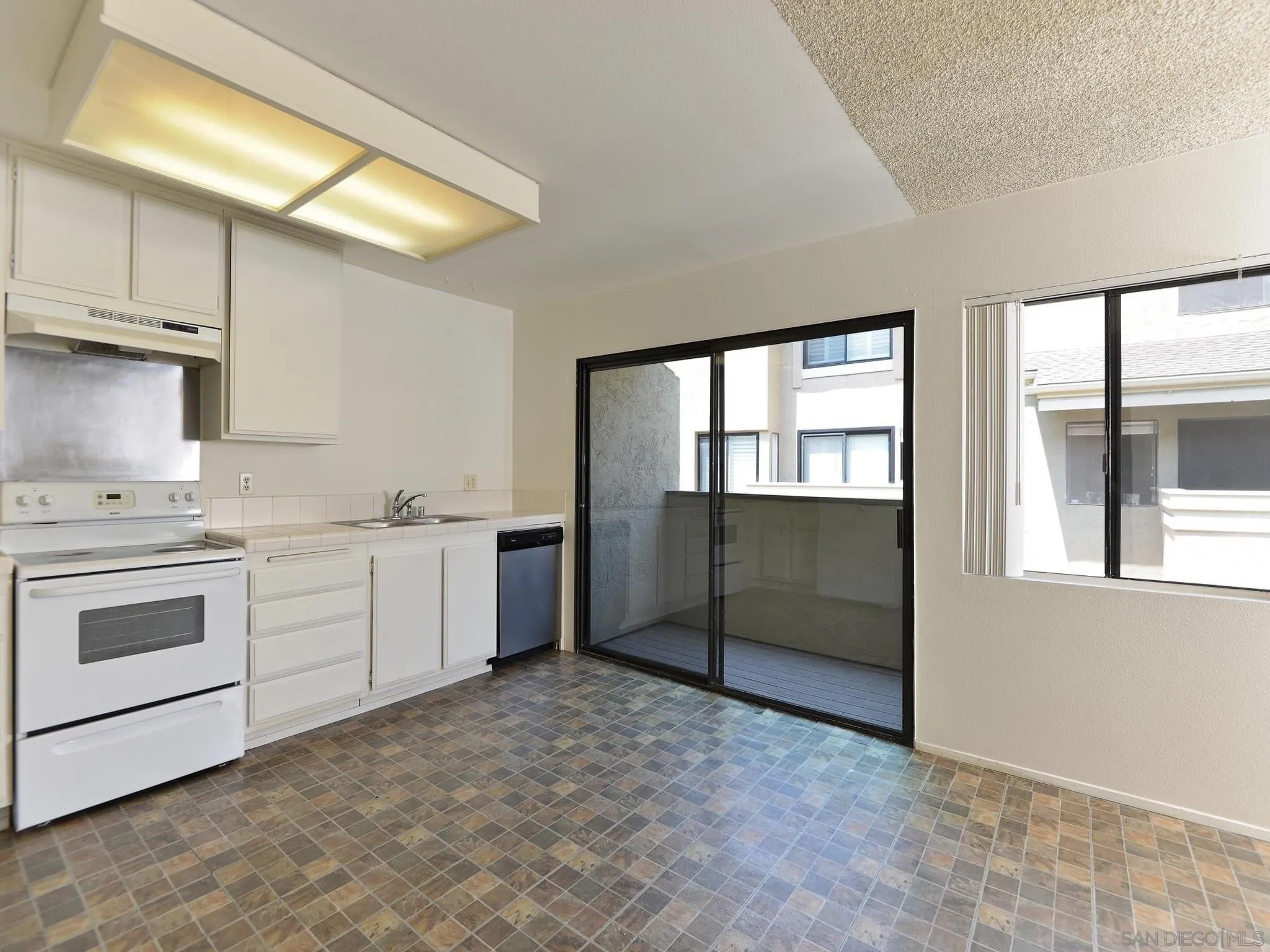 Photo #9: 260015826 Listing: Photo #9