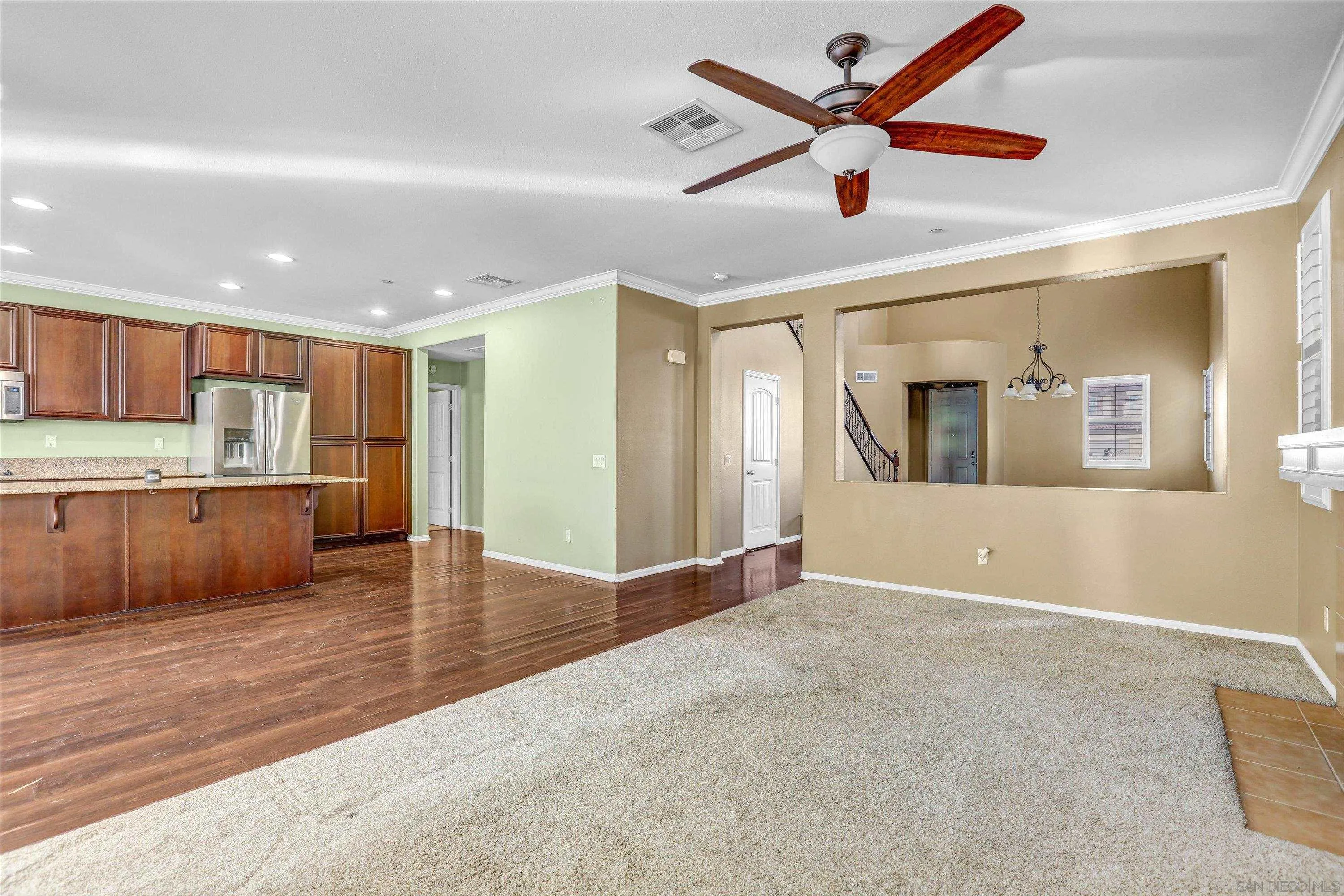 https://cdn.realtyfeed.com/cdn/127/260015829/36f641bb86ce0be3efcf2507d94ae403.webp