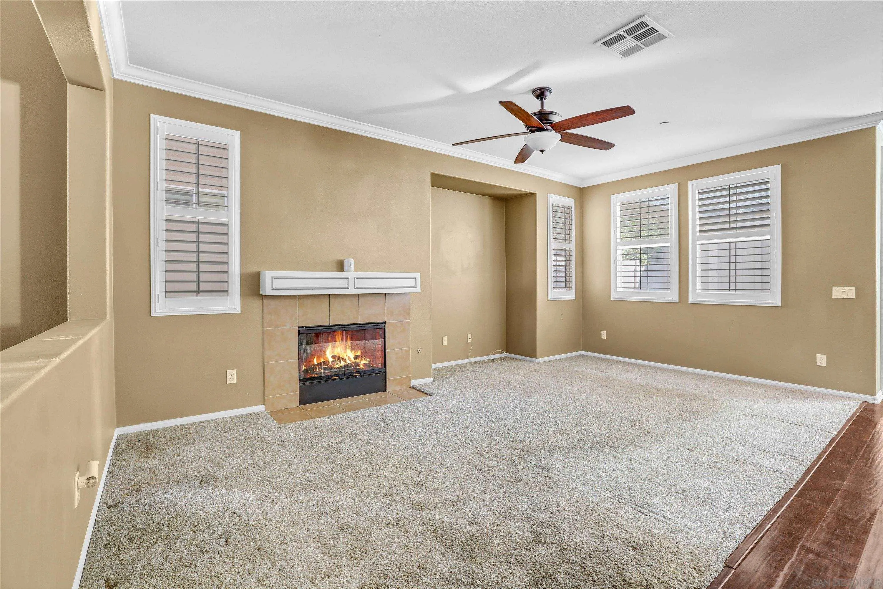 https://cdn.realtyfeed.com/cdn/127/260015829/37885fe561021d3c7888f7287fcde18e.webp