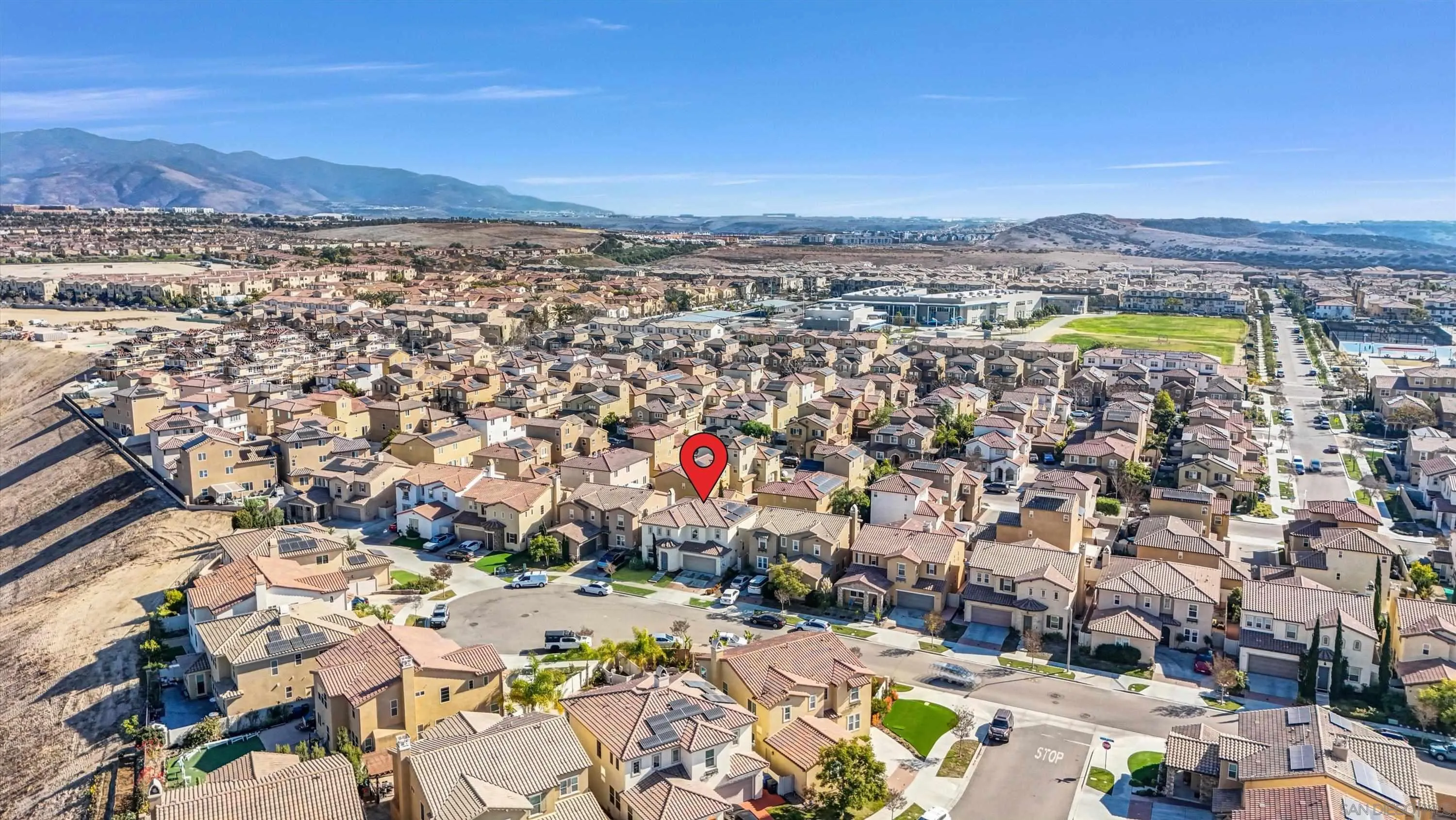 https://cdn.realtyfeed.com/cdn/127/260015829/677bba0d31b8e7ae162fc914e0d370c9.webp