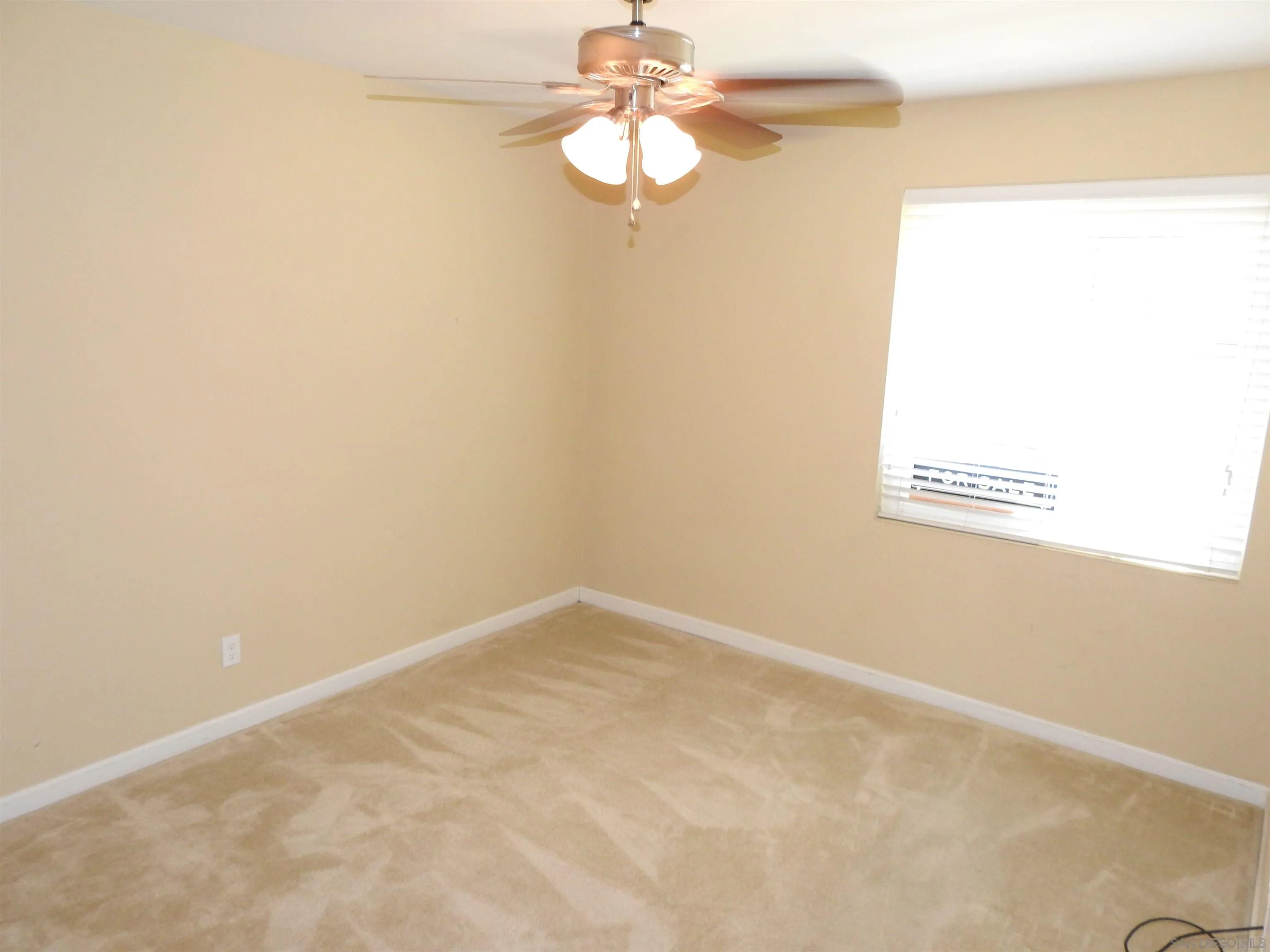 https://cdn.realtyfeed.com/cdn/127/260015830/20ef880d0f98b904737d53919c3729d4.webp