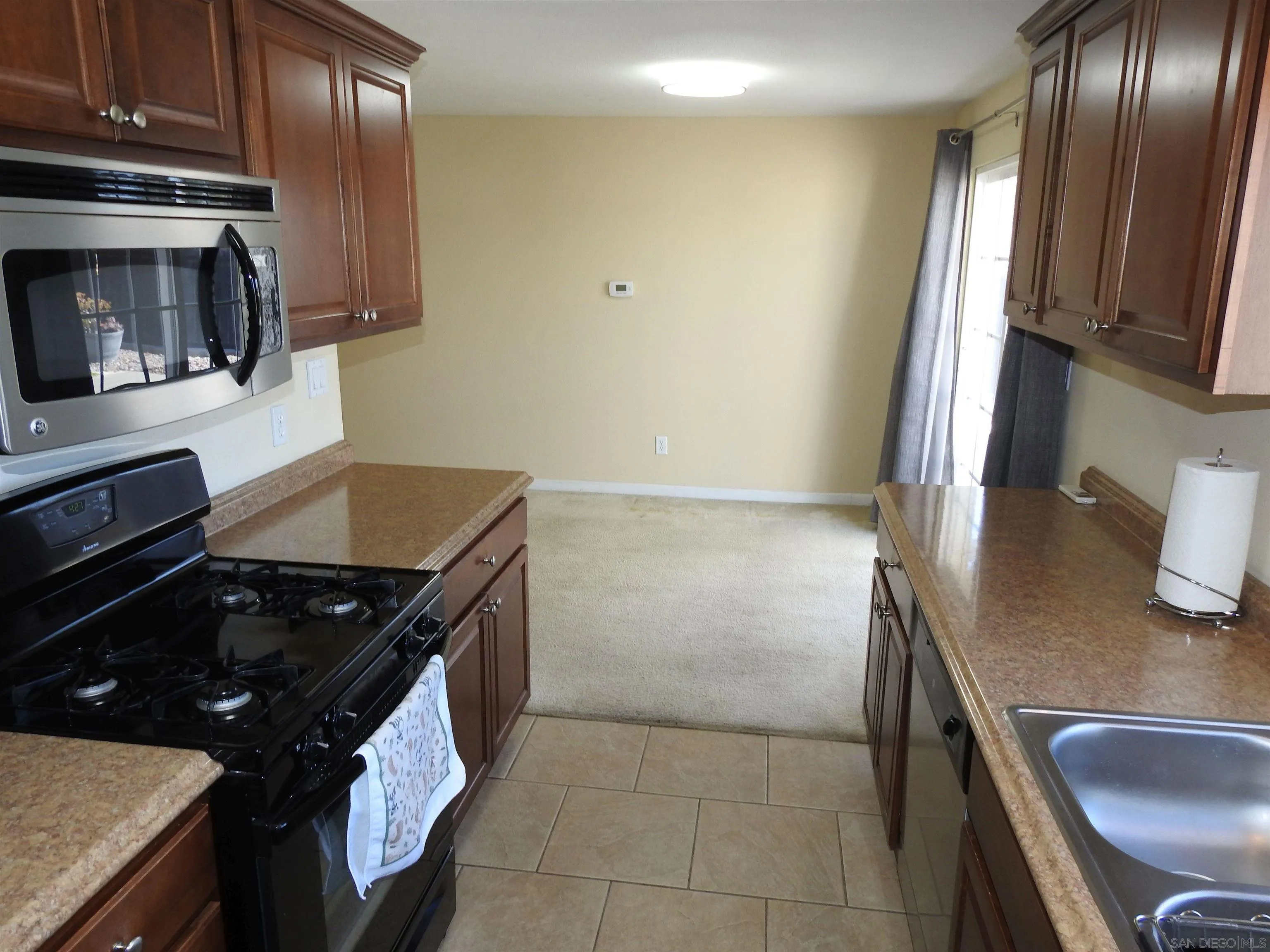 https://cdn.realtyfeed.com/cdn/127/260015830/2c54b5685b9e1b75fe1a789a3563ec39.webp