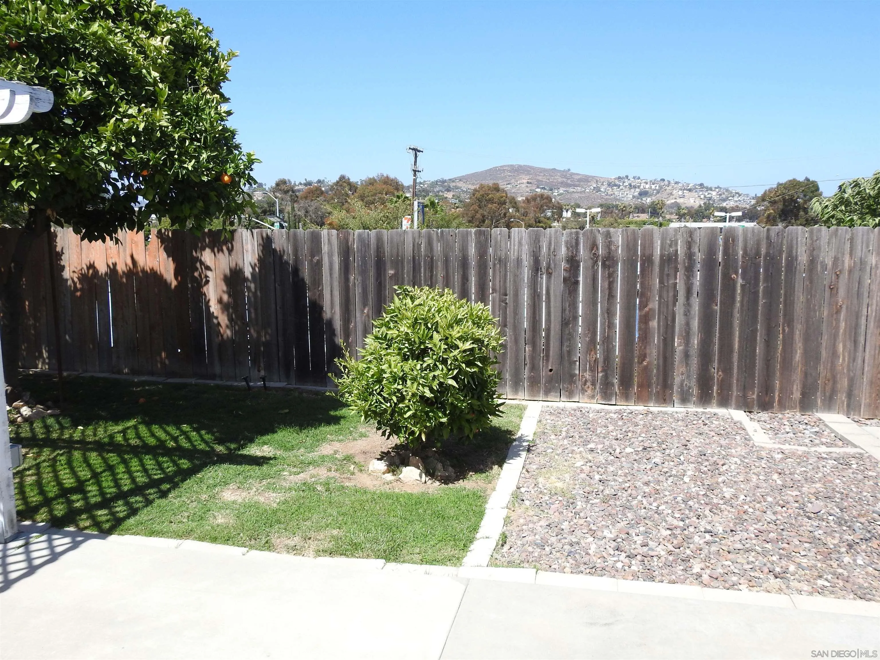 https://cdn.realtyfeed.com/cdn/127/260015830/53bafe9c2ca15ca179ed026193fb87b1.webp