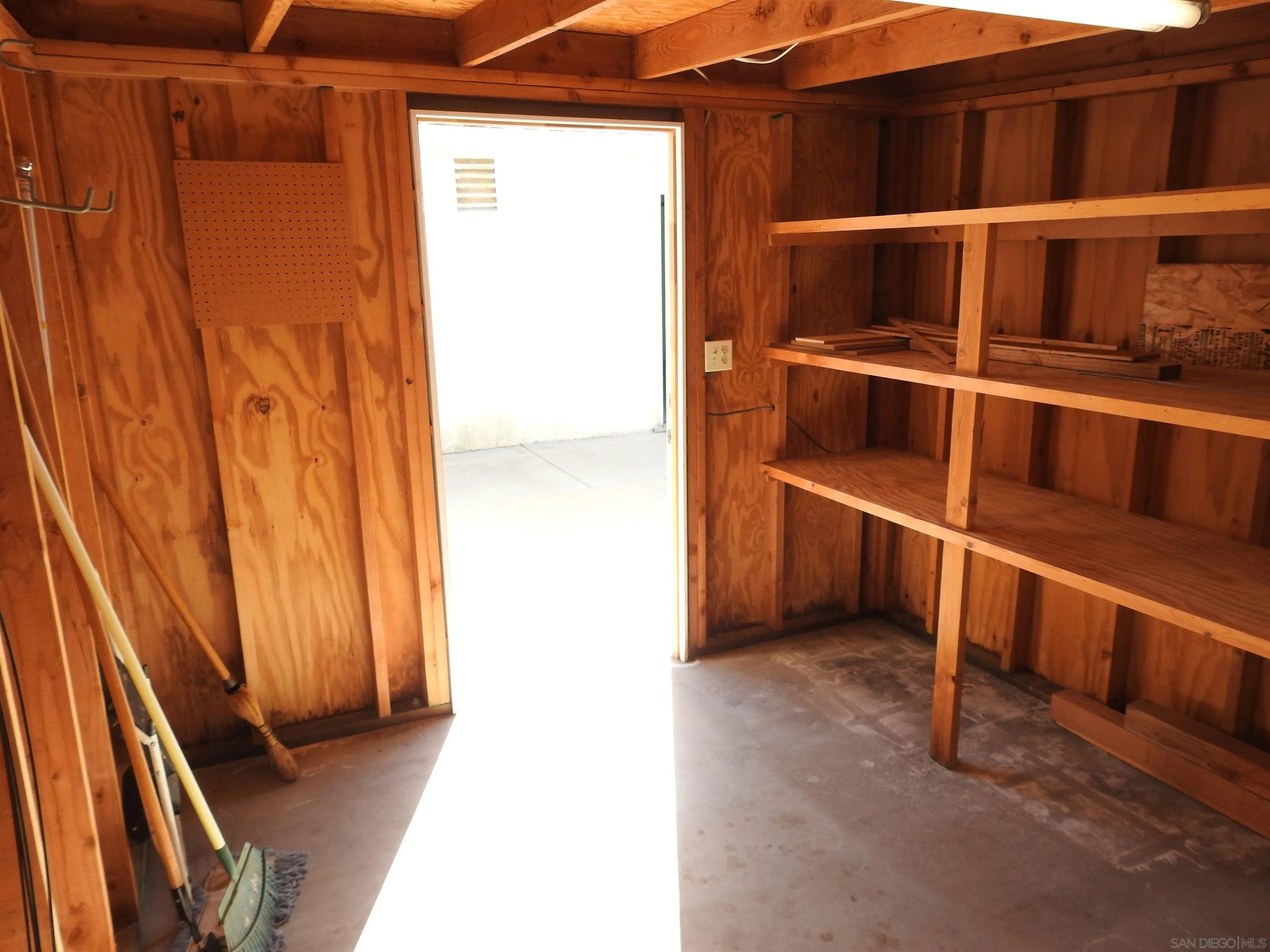https://cdn.realtyfeed.com/cdn/127/260015830/53ce19f321d42cf43bf74e2c1909dd64.webp