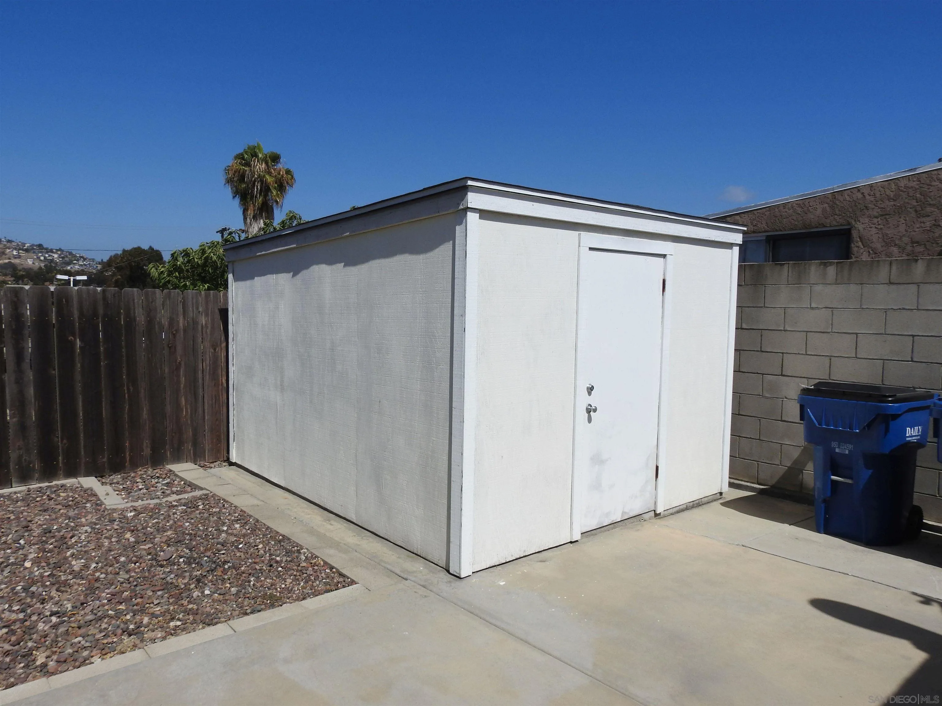 https://cdn.realtyfeed.com/cdn/127/260015830/a4609731c821065b00fe7e9ff222b6d4.webp