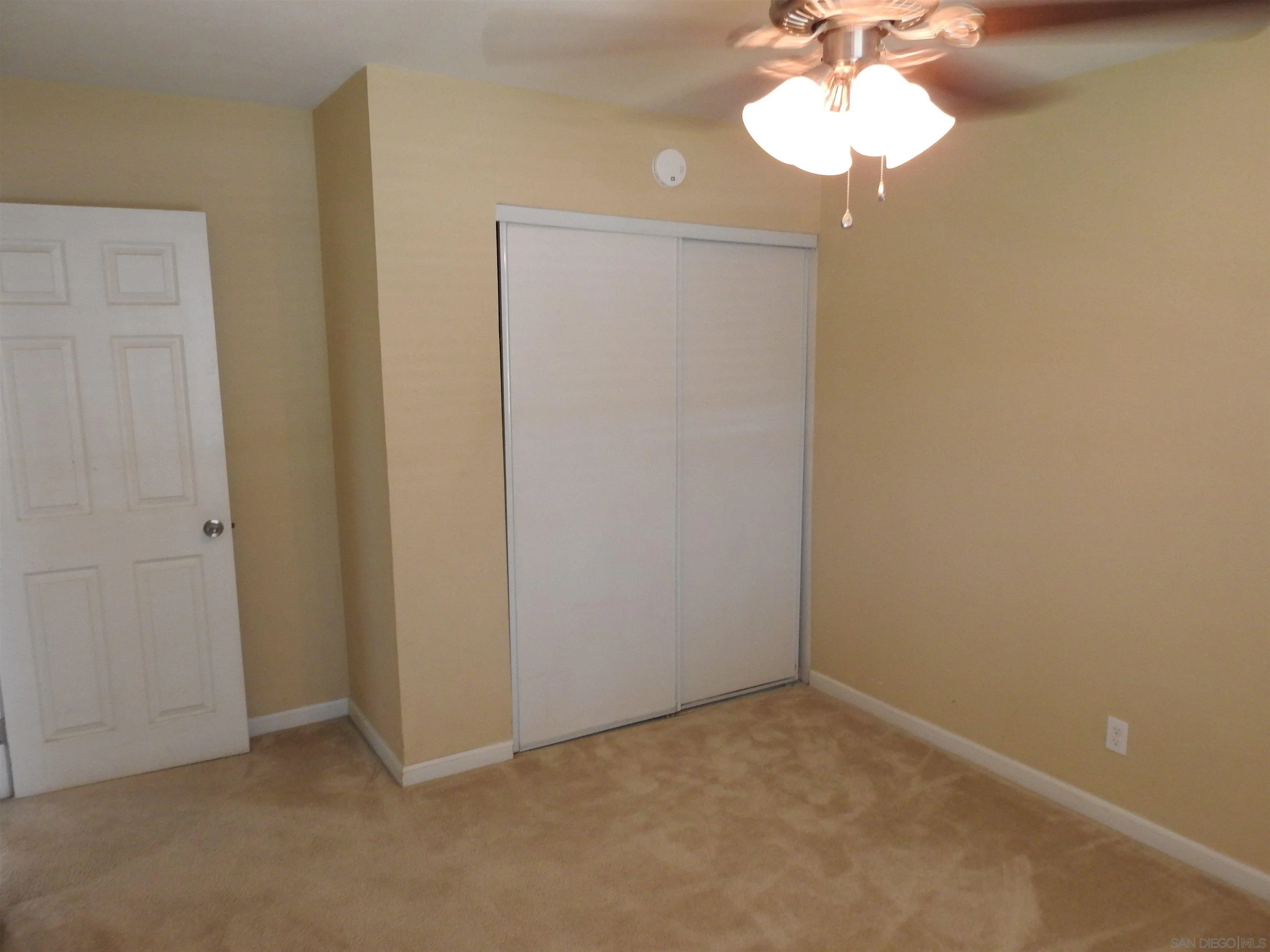 https://cdn.realtyfeed.com/cdn/127/260015830/a66ae3175649c8267e56e45a297c4295.webp