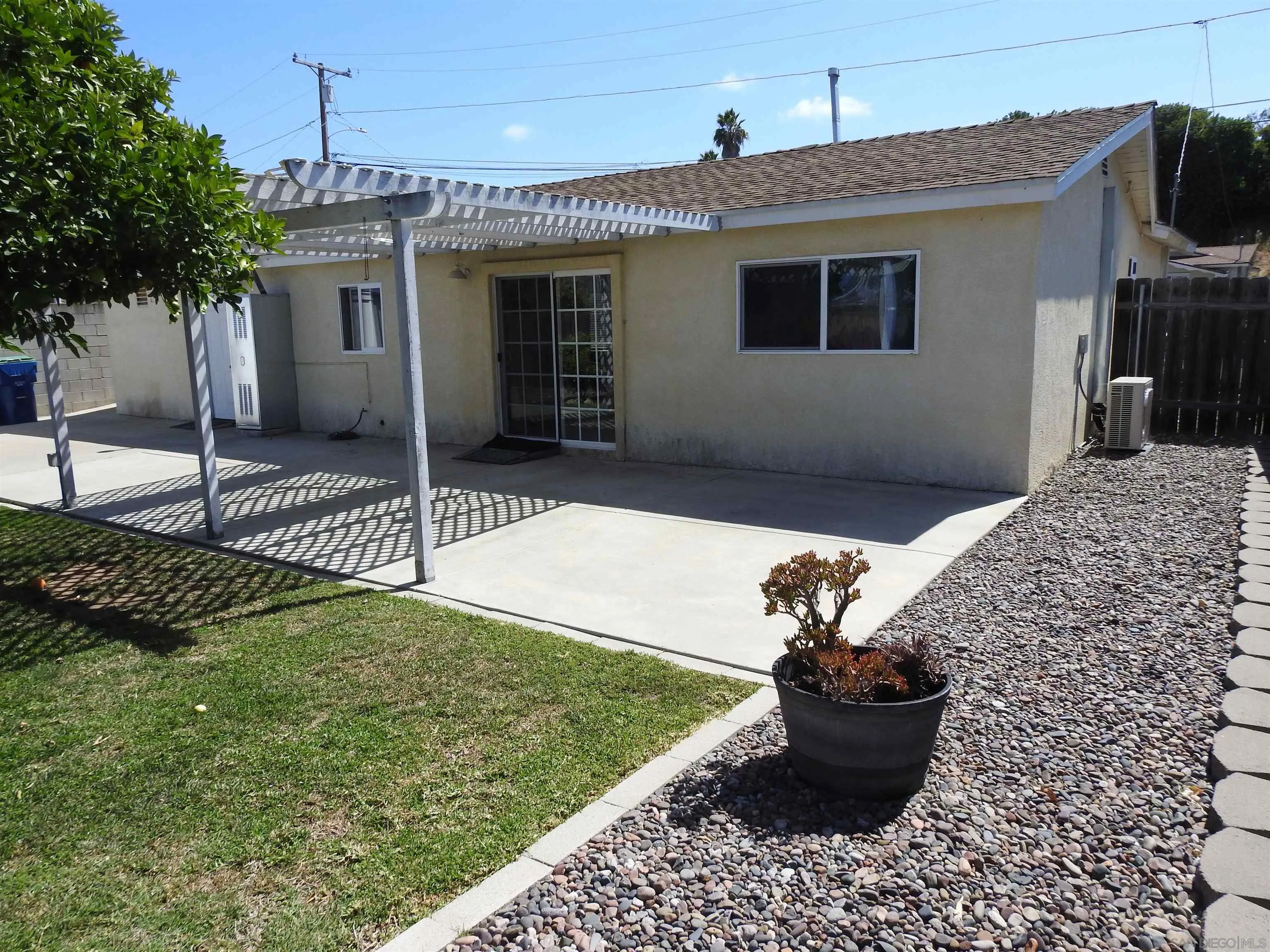 https://cdn.realtyfeed.com/cdn/127/260015830/fee33f2329ac562cd831bbd7148773ae.webp