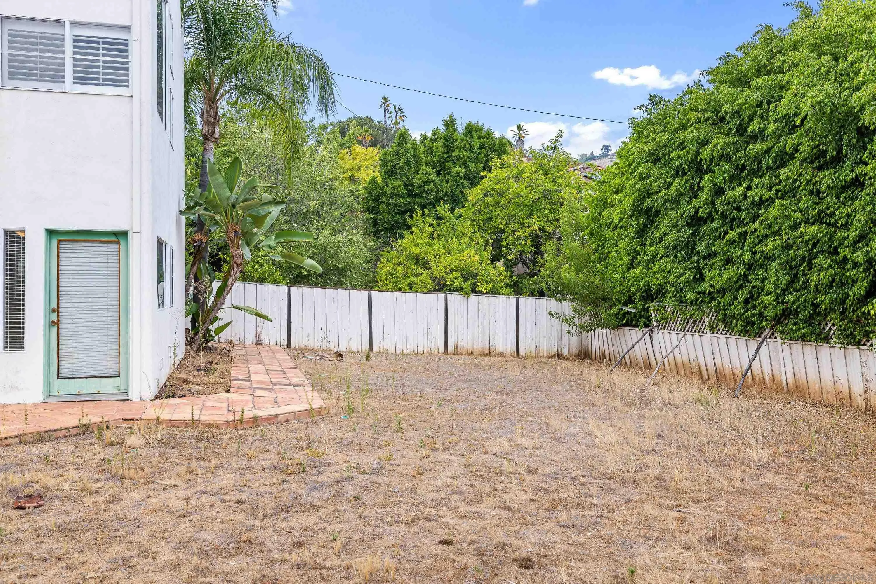 https://cdn.realtyfeed.com/cdn/127/260015832/05d6d4c5cc3966c953b06f9b9c141b9f.webp