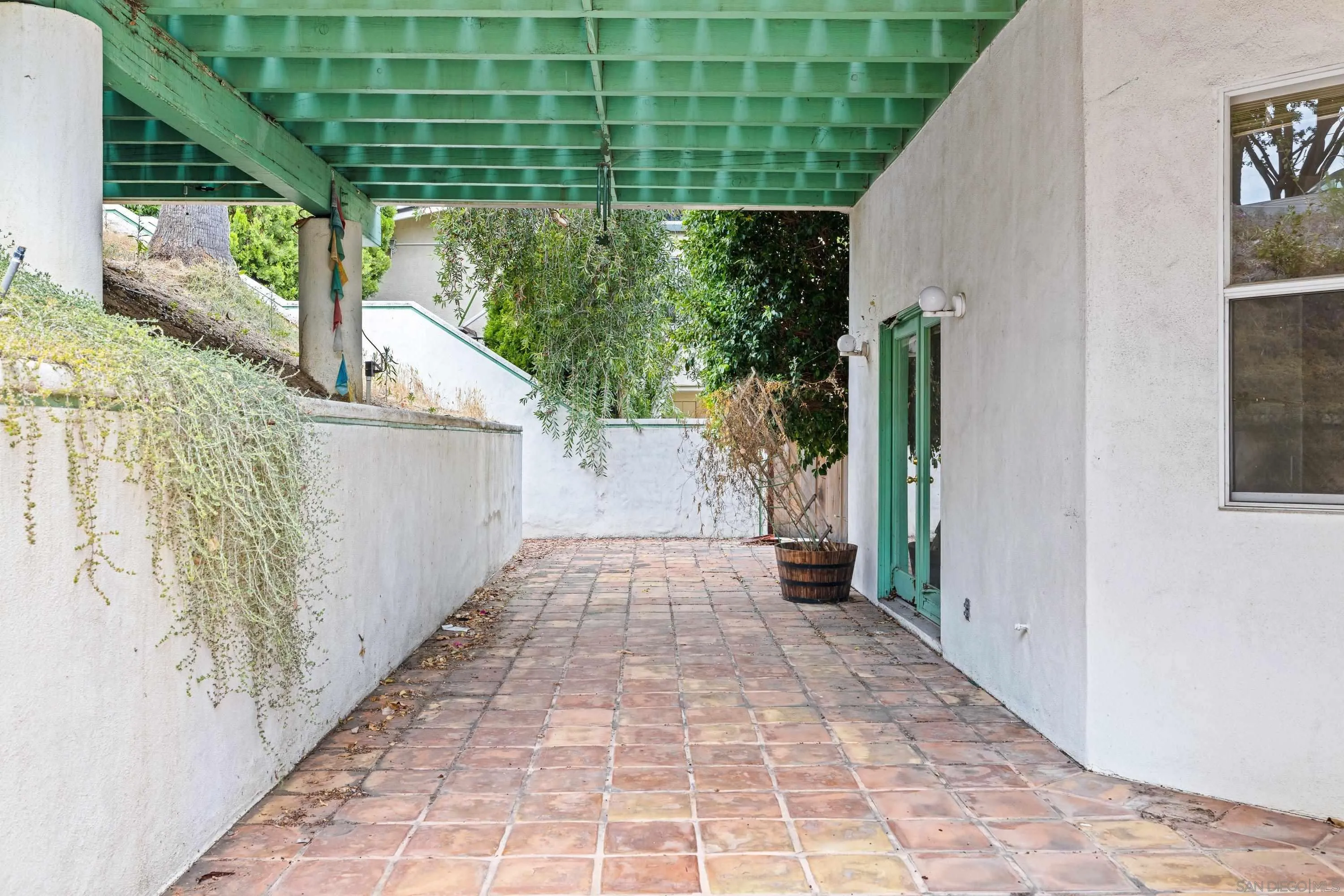 https://cdn.realtyfeed.com/cdn/127/260015832/10d24e049e065016723f757c2618ad00.webp
