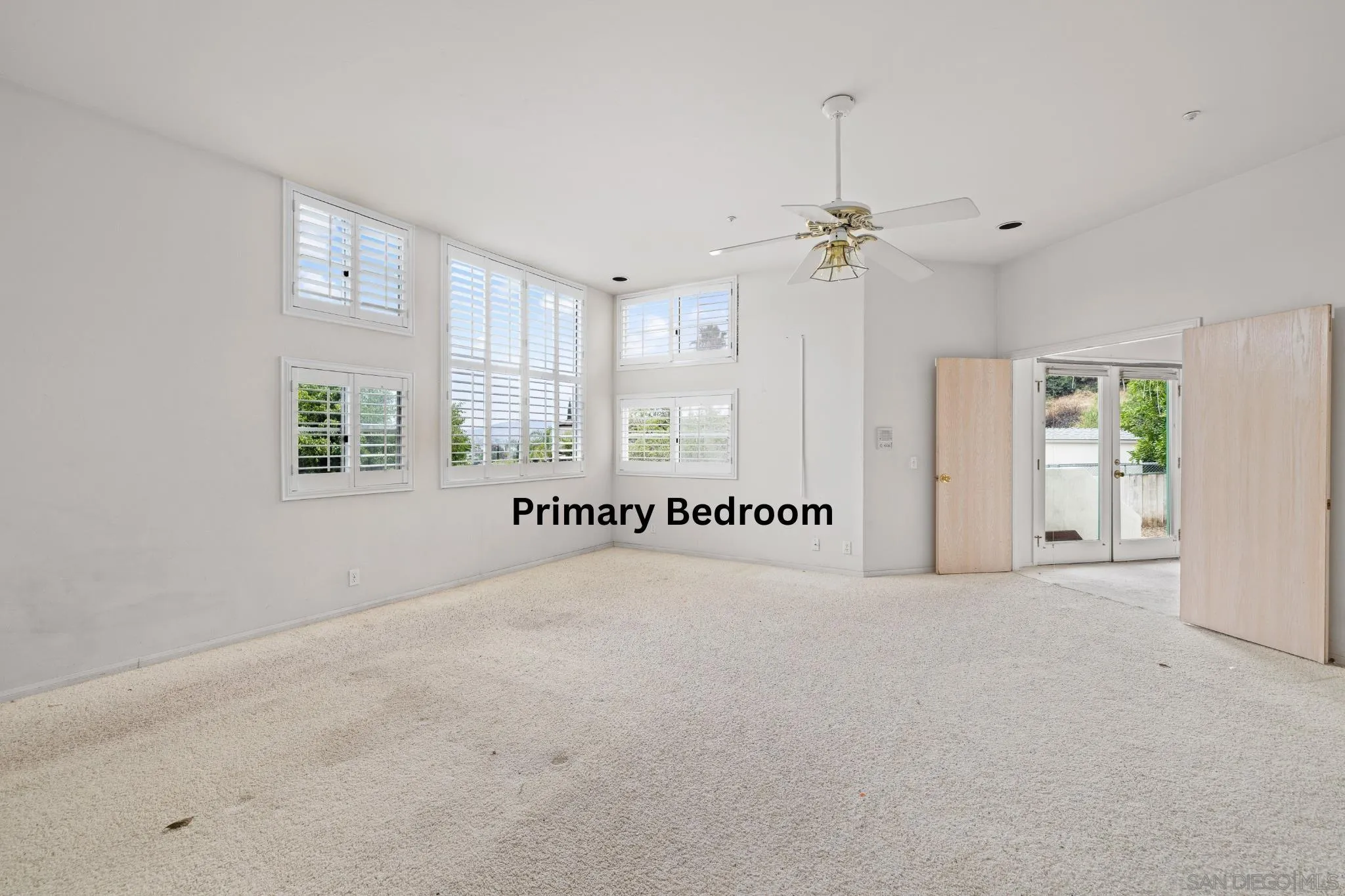 https://cdn.realtyfeed.com/cdn/127/260015832/4ef53e24d339d24c0c3f1ea3e2ad2890.webp