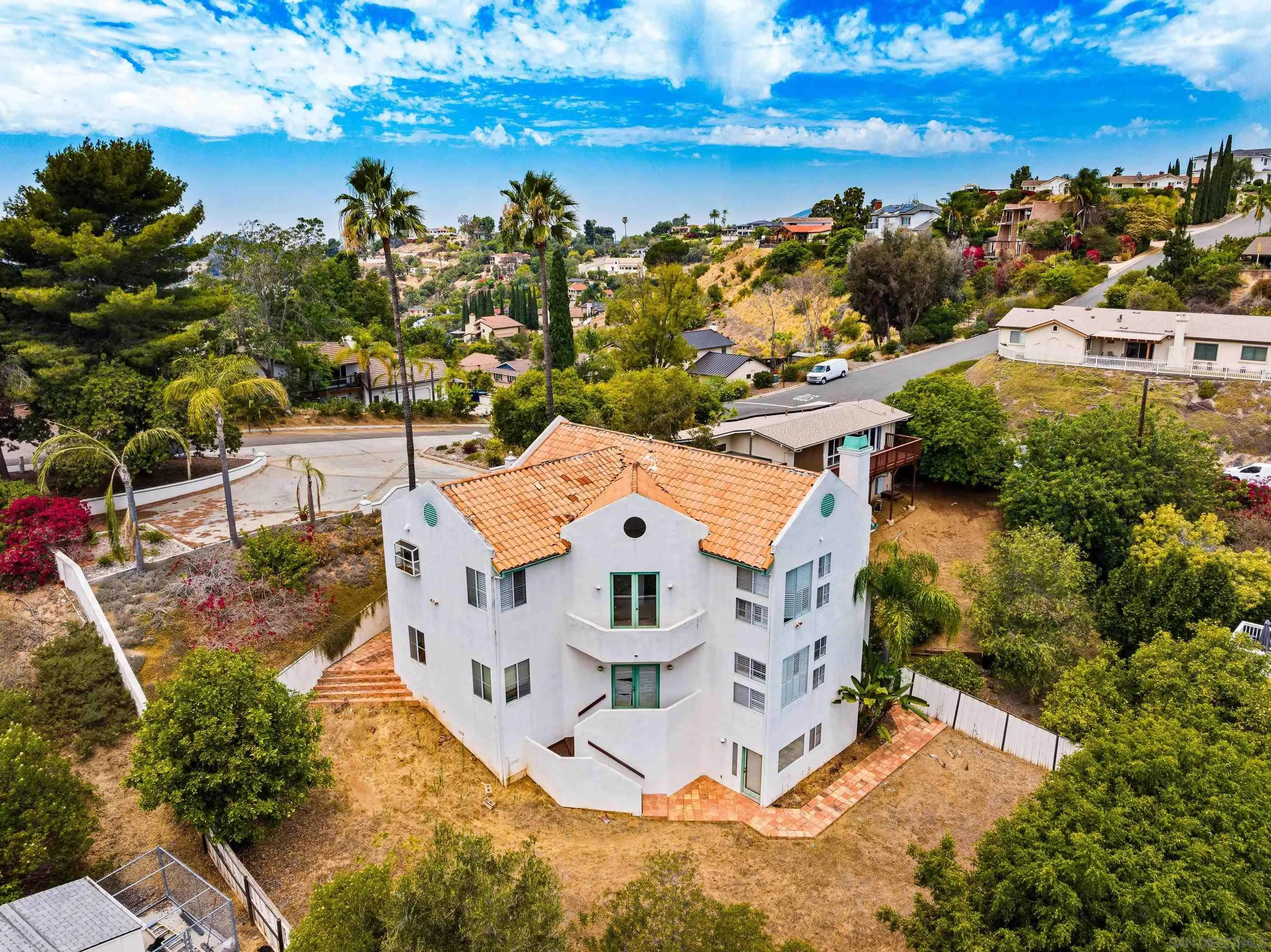 https://cdn.realtyfeed.com/cdn/127/260015832/b09d6644bc9234fbb01d283b7eb7a94c.webp