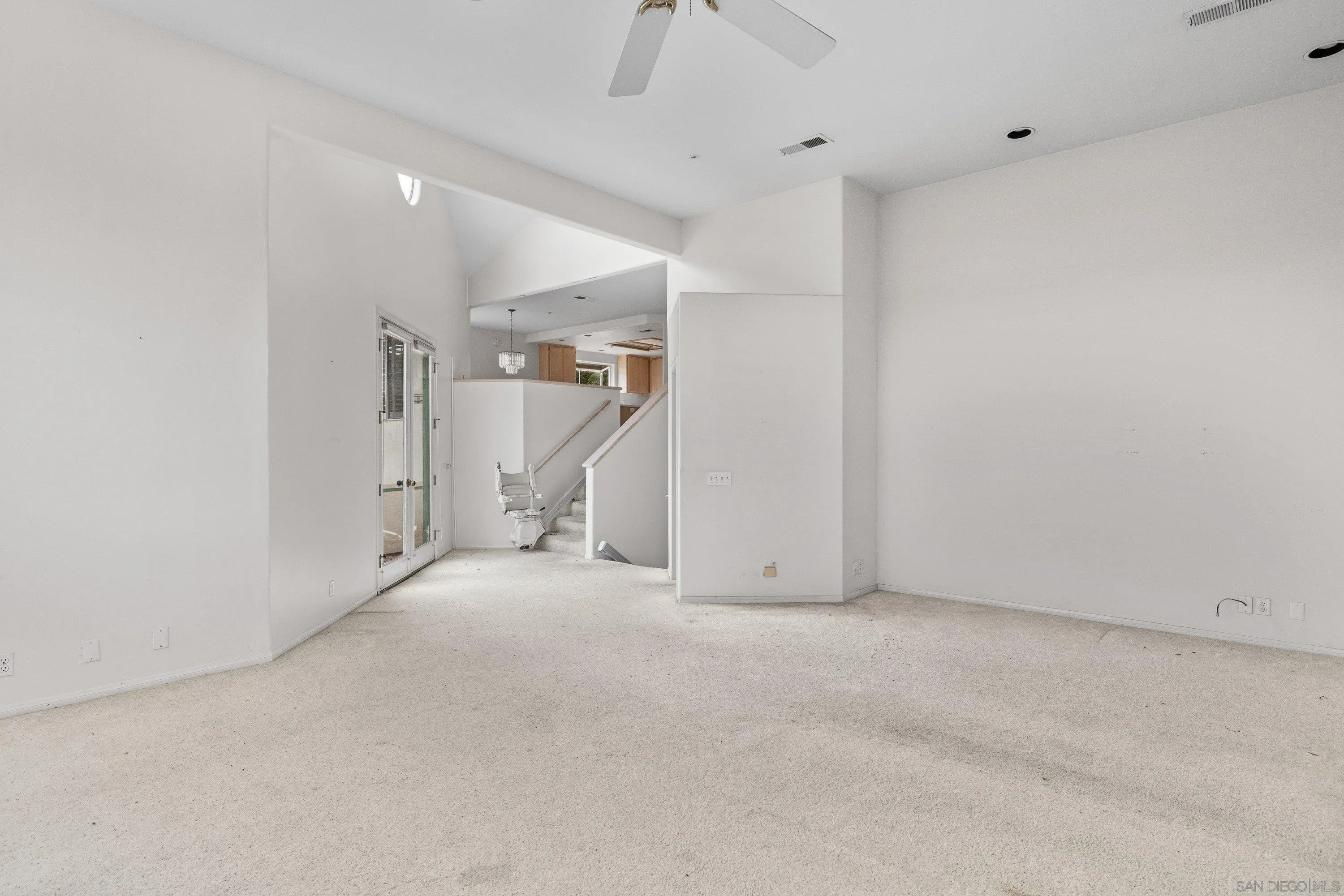 https://cdn.realtyfeed.com/cdn/127/260015832/b82ac1bb2eb960b0dc45c7091e0f1cdb.webp