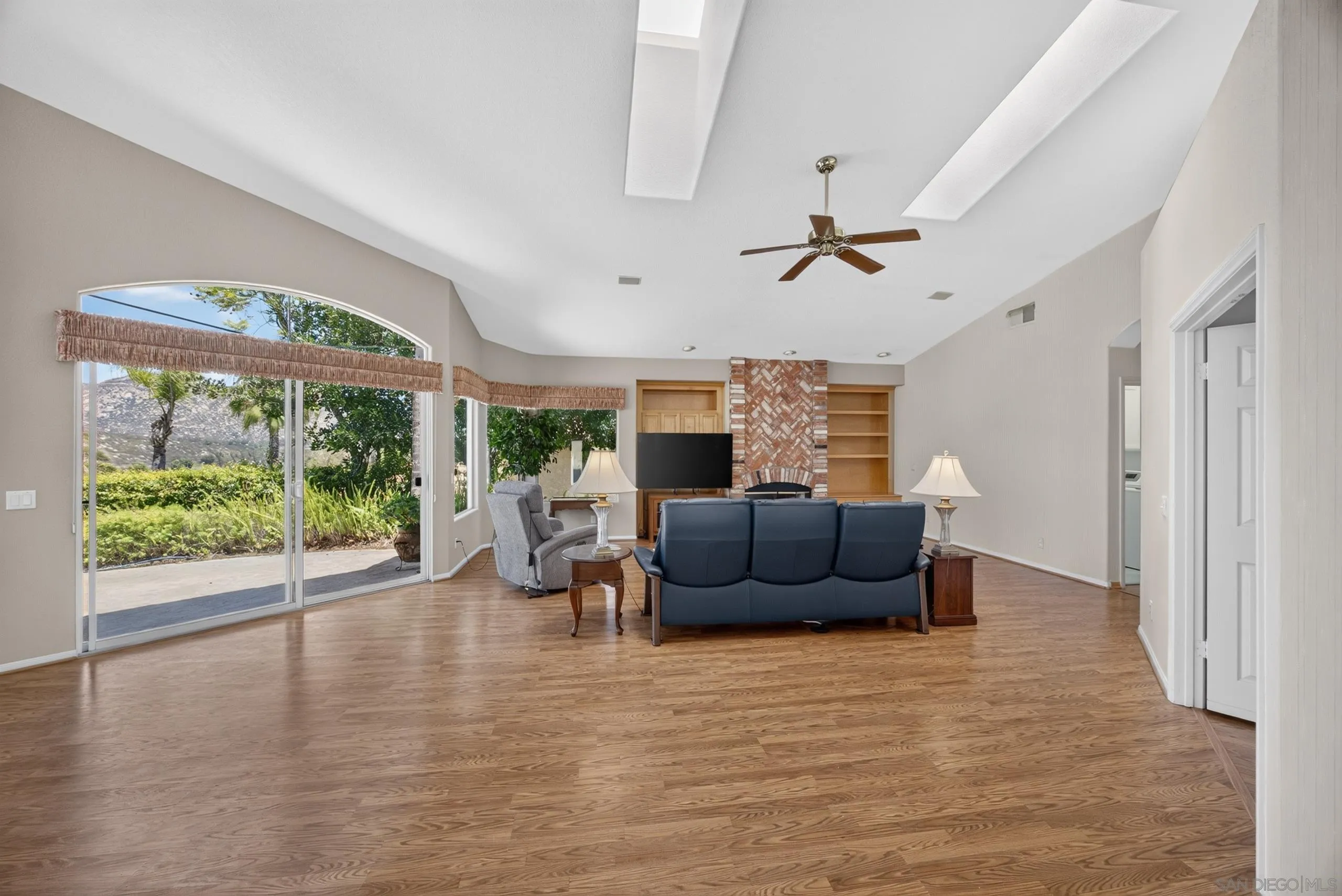 15546 Calistoga Dr., Ramona, CA 92065 - Photo 5 of 36, Ramona, CA