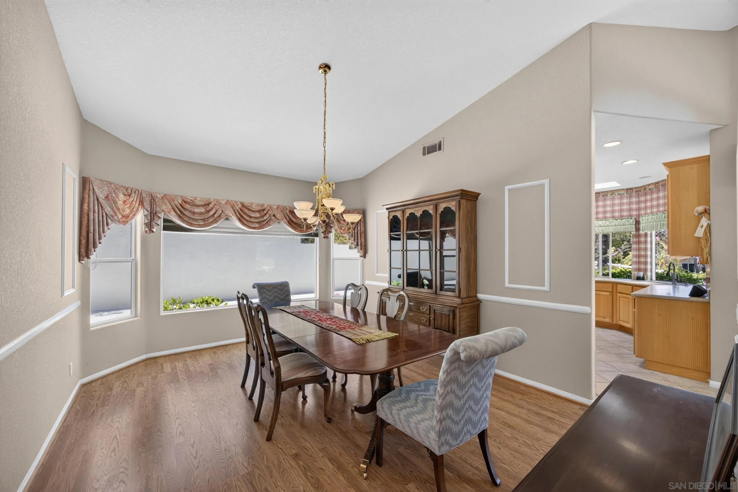 15546 Calistoga Dr., Ramona, CA 92065 - Photo 4 of 36, Ramona, CA
