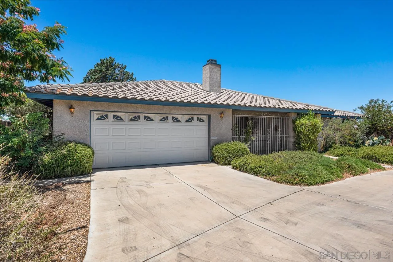 12450 Algonquin, Apple Valley, CA 92308 - Photo 3 of 58, Apple Valley, CA