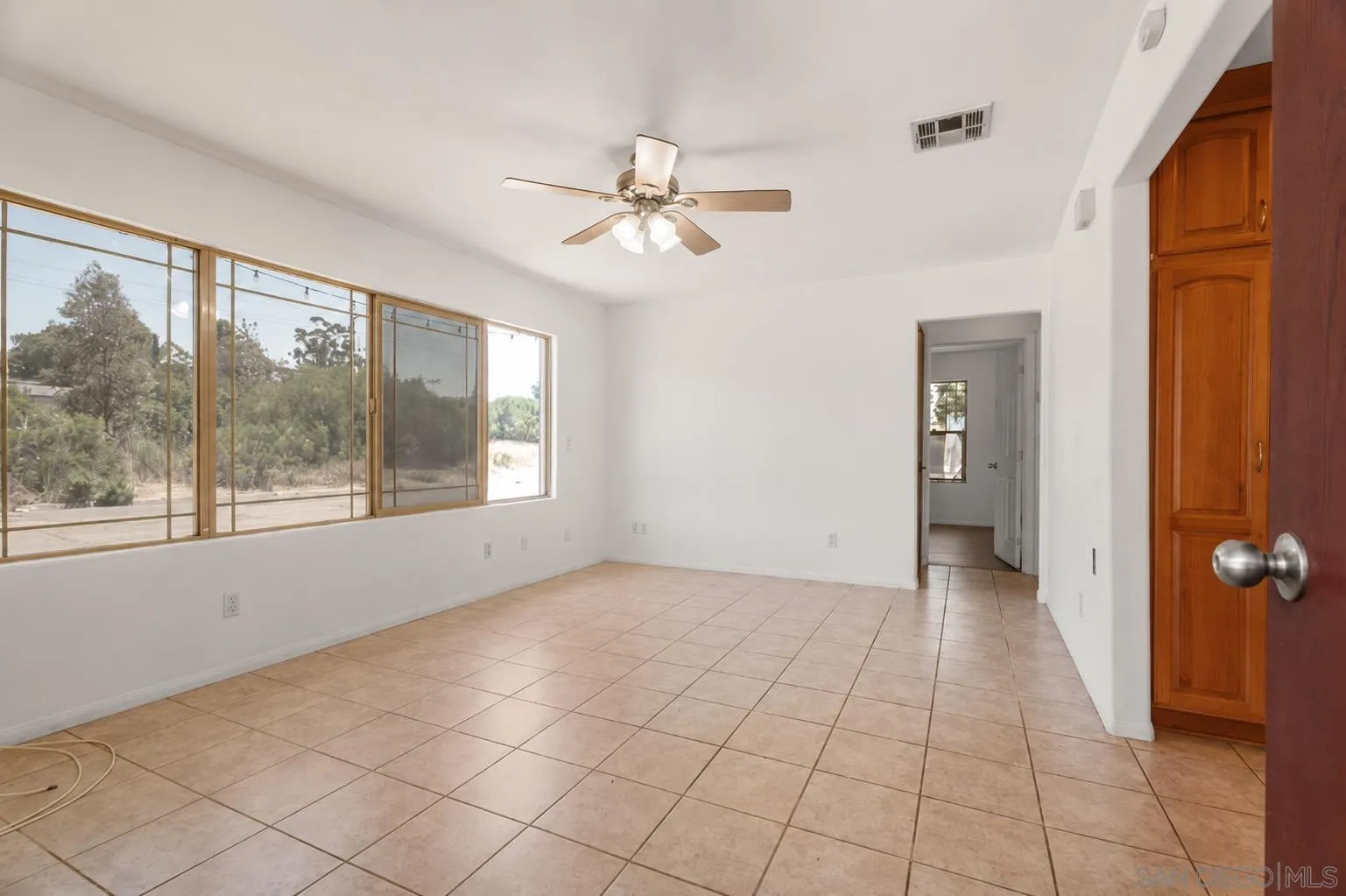 5204 Chollas Pkwy, San Diego, CA 92105 - Photo 4 of 26, San Diego, CA