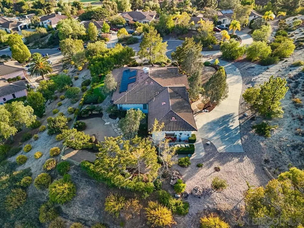 https://cdn.realtyfeed.com/cdn/127/260015839/07fb746ddf54a0b51f8ed357277cc985.webp