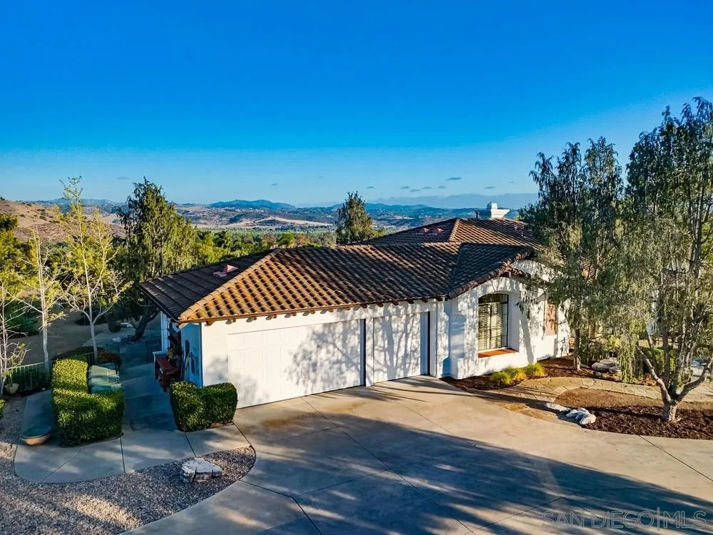 https://cdn.realtyfeed.com/cdn/127/260015839/3a7c8c8440a2af692831069db1316e7b.webp