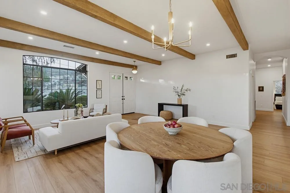https://cdn.realtyfeed.com/cdn/127/260015839/704b7f590e3d528cf812f1481aee2130.webp