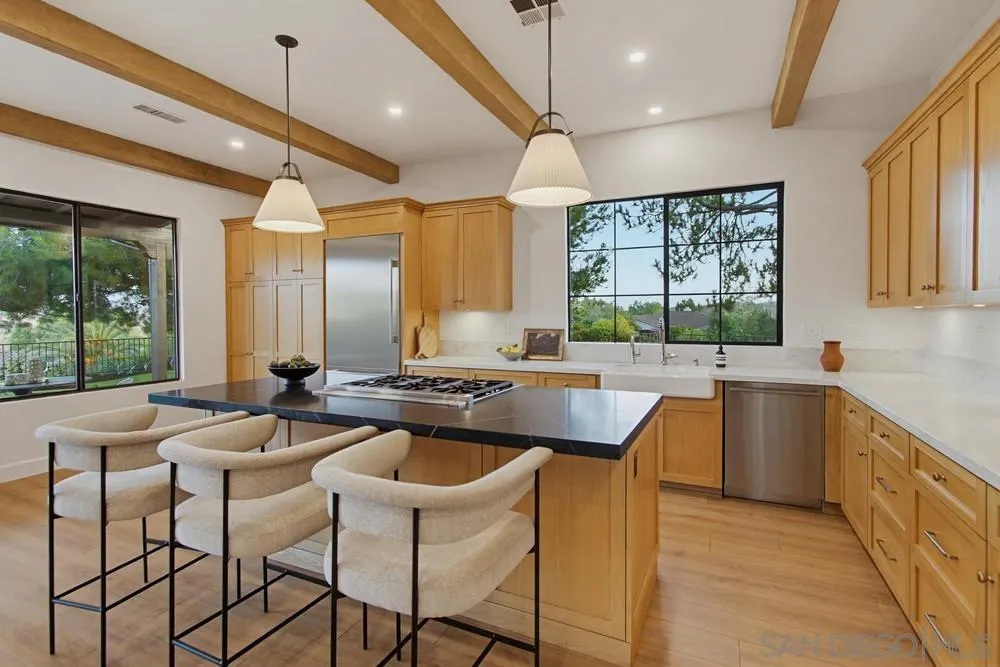 https://cdn.realtyfeed.com/cdn/127/260015839/8db00dfd53a92f0c591d20f9cb68a2a3.webp