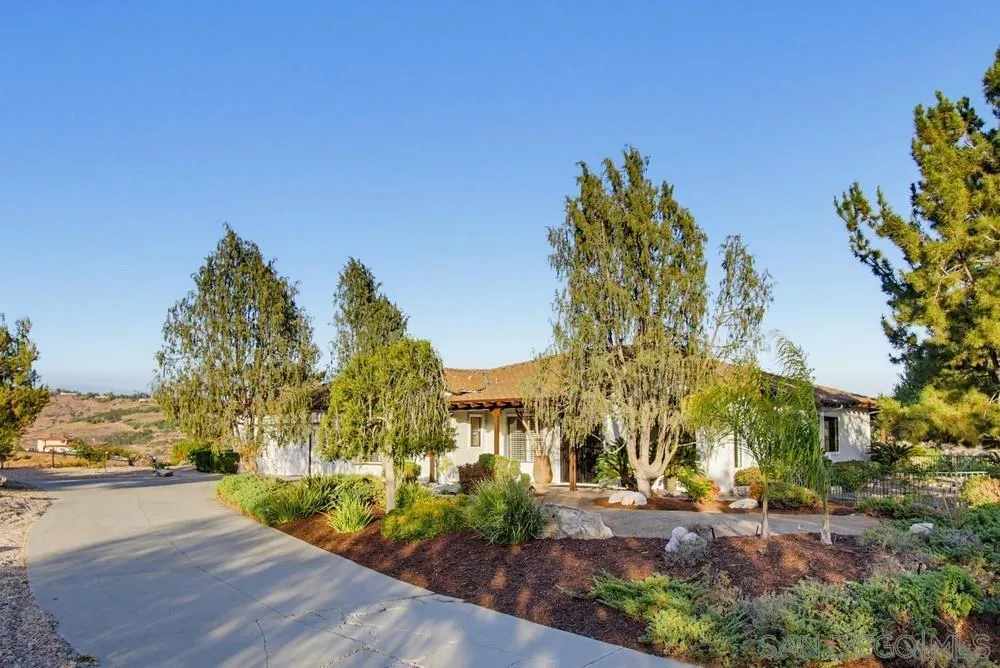 https://cdn.realtyfeed.com/cdn/127/260015839/8e7df5193a6cea56ff08b6c6ea60298c.webp