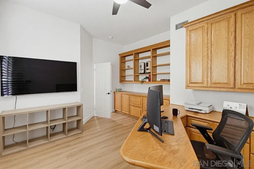 https://cdn.realtyfeed.com/cdn/127/260015839/e4c9b9dd3fc591b39c8146a9b8de65eb.webp