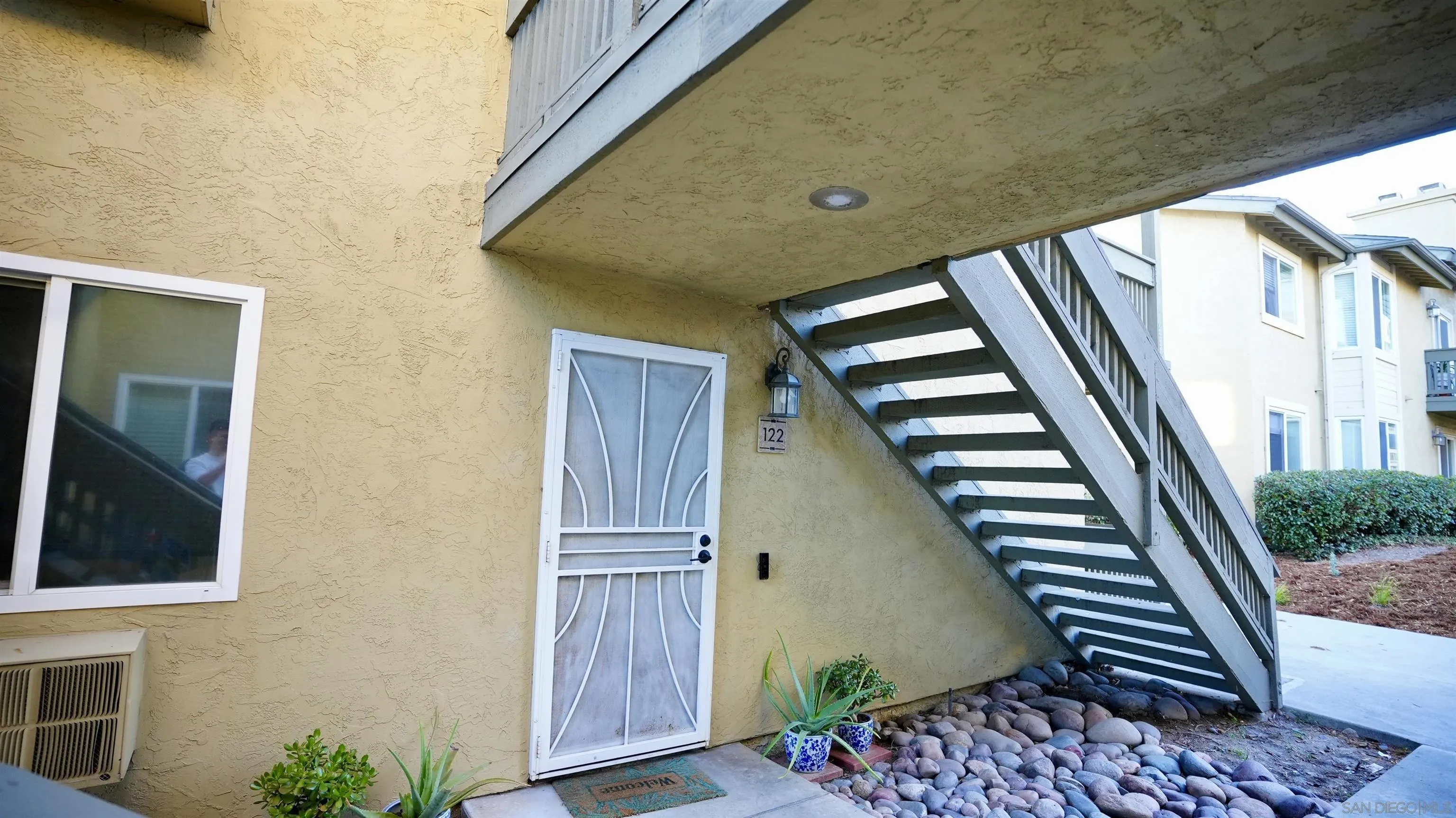 https://cdn.realtyfeed.com/cdn/127/260015840/72f13dafe8fb6c118b4129a3c9774d06.webp