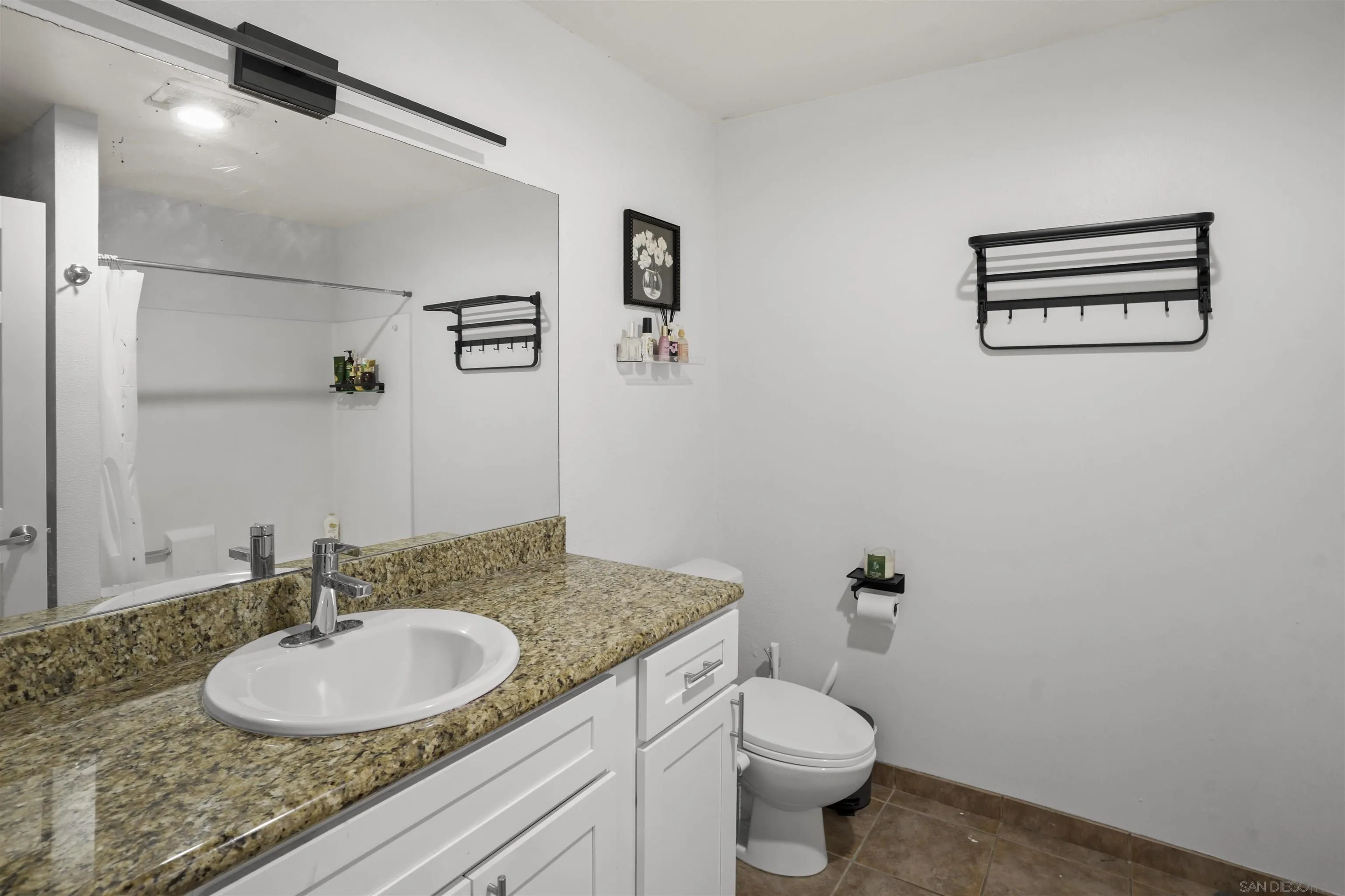 https://cdn.realtyfeed.com/cdn/127/260015840/7511f010c50c6d3fab7b338806a64c81.webp
