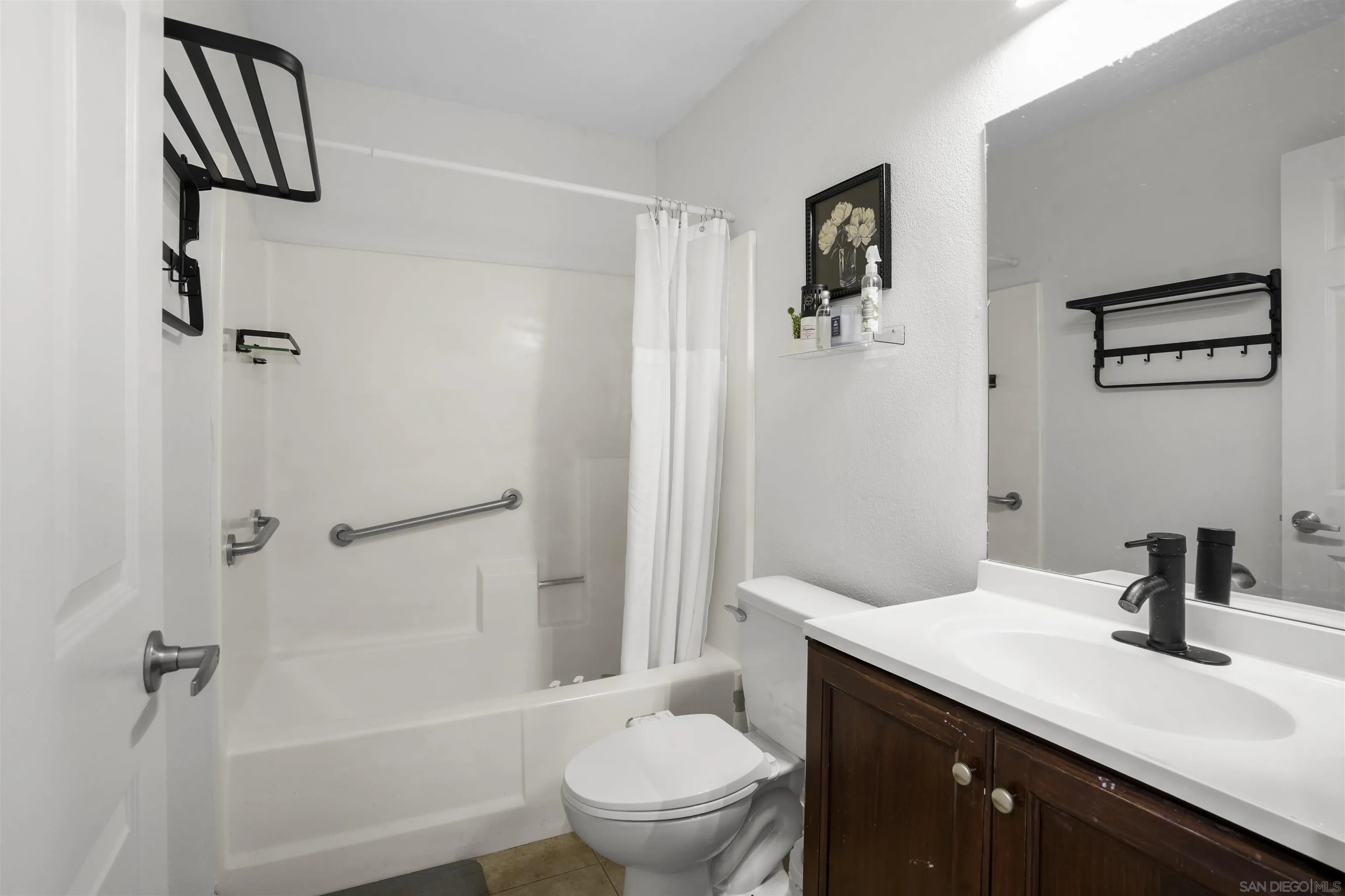 https://cdn.realtyfeed.com/cdn/127/260015840/813d5199ade4f1825c6ff57c003aae8c.webp