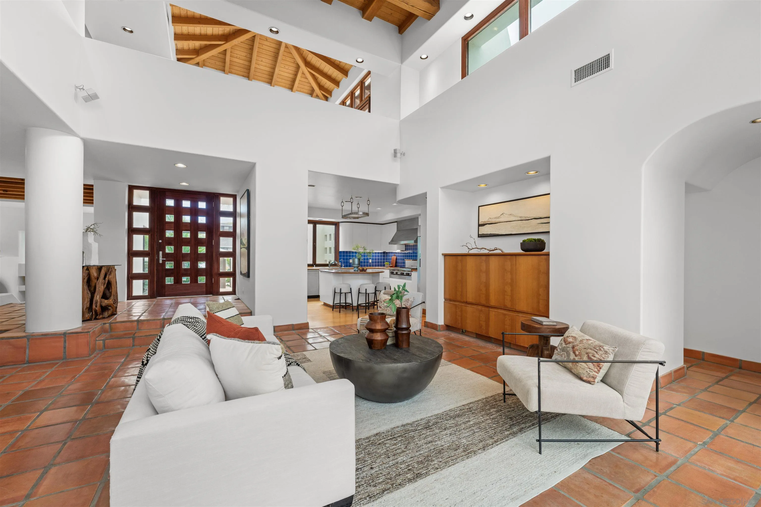 https://cdn.realtyfeed.com/cdn/127/260015844/4420b5bfab5e42279eb6efb60e059519.webp