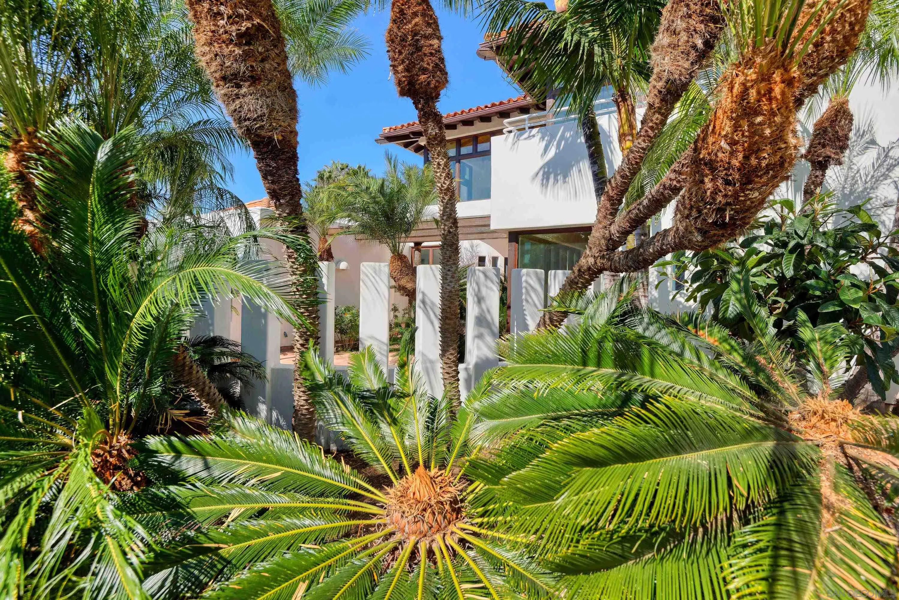 https://cdn.realtyfeed.com/cdn/127/260015844/4454c711f2c64f53e62249a2ba0b0b5a.webp