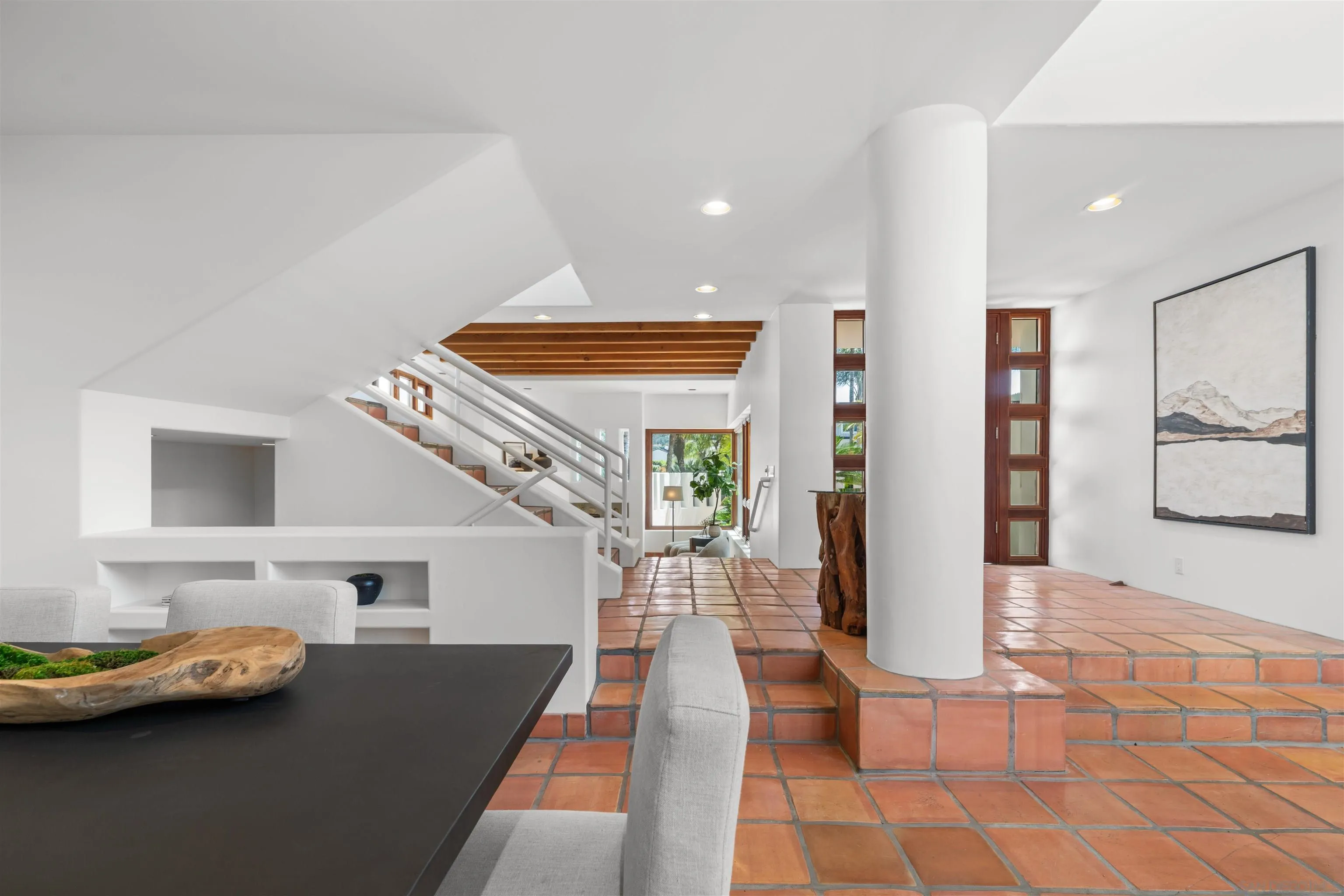 https://cdn.realtyfeed.com/cdn/127/260015844/86c2593e156236b266645644d34a0724.webp