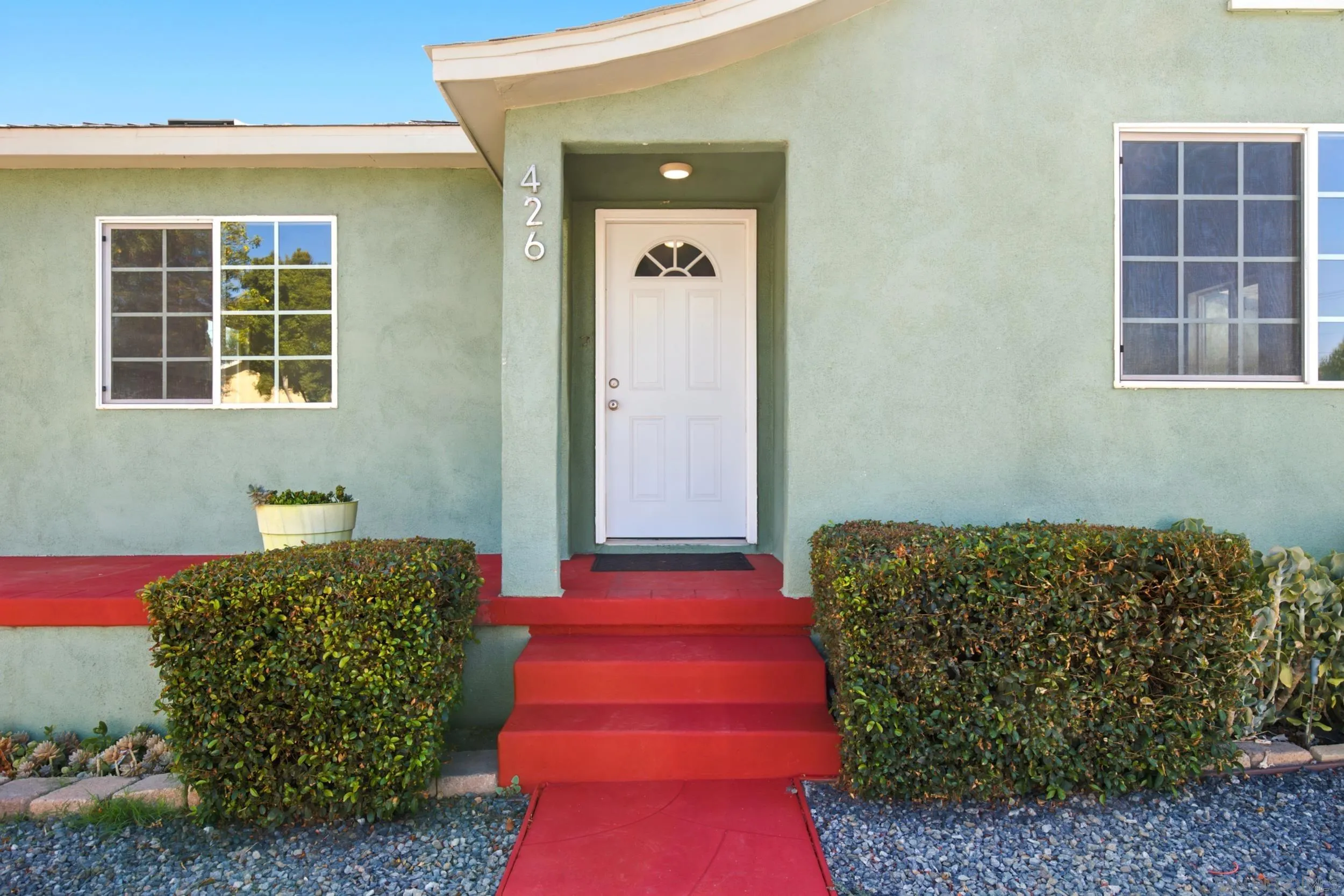https://cdn.realtyfeed.com/cdn/127/260015845/810929841a478165bff17073f4d22d92.webp