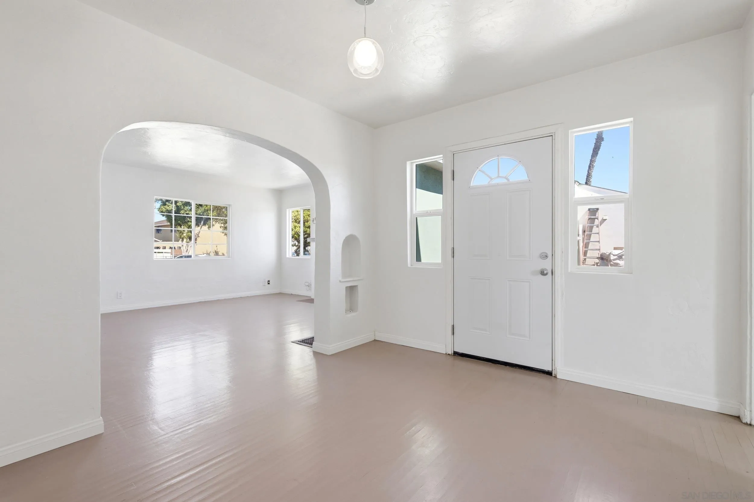 https://cdn.realtyfeed.com/cdn/127/260015845/c9848ae9fadc31164c517c68a3eb5ee2.webp