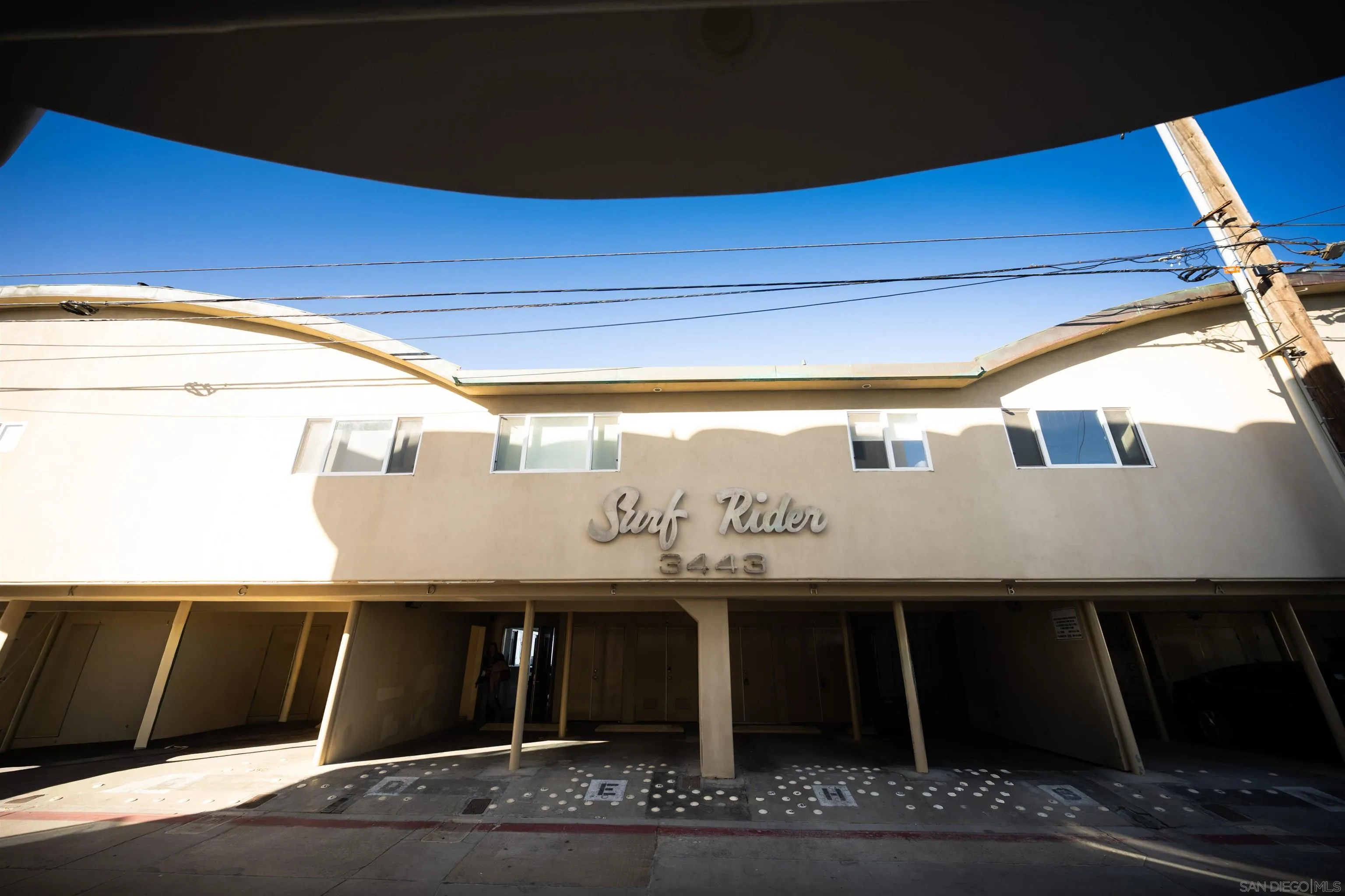 https://cdn.realtyfeed.com/cdn/127/260015846/33aacfed32d13f6a943c081d32efe5d6.webp