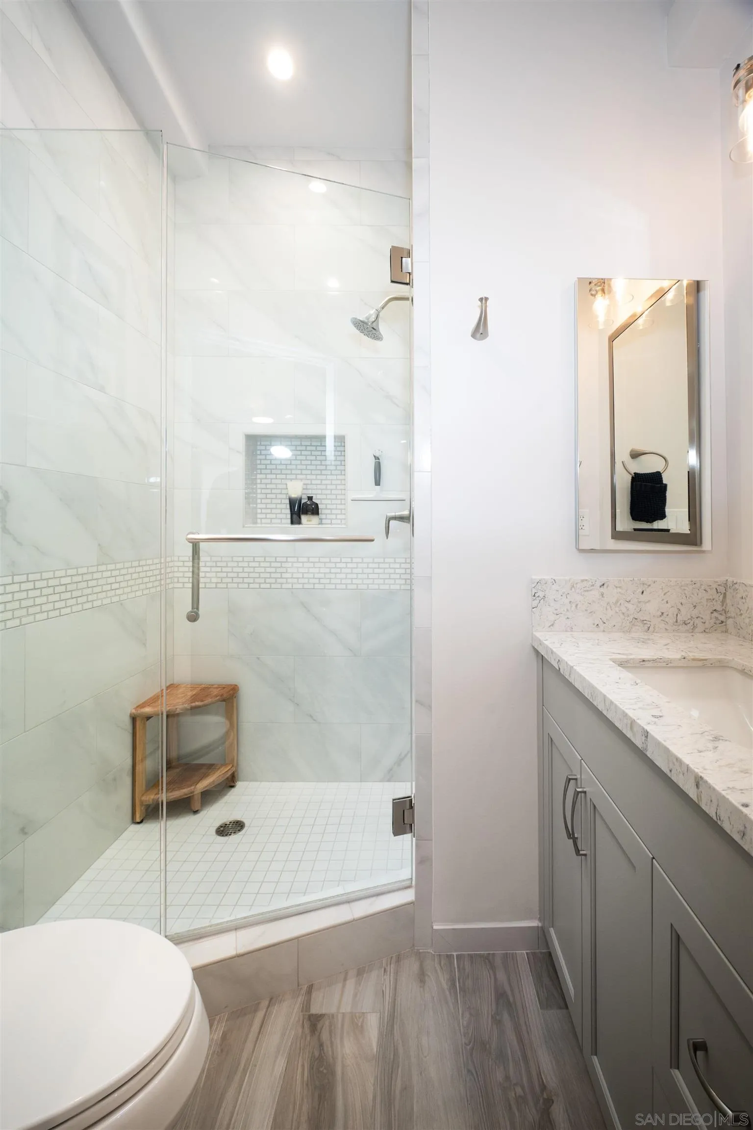 https://cdn.realtyfeed.com/cdn/127/260015846/9888ab61cd2047ab2505ac21d3a6f489.webp
