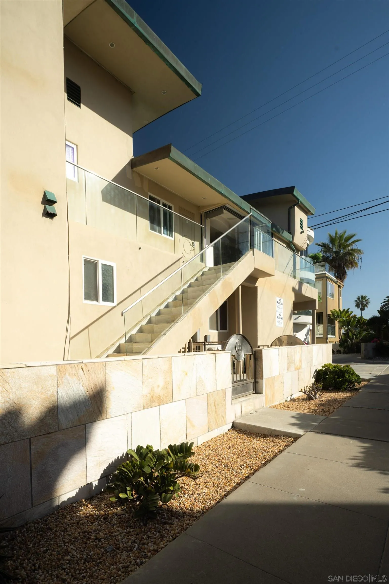 https://cdn.realtyfeed.com/cdn/127/260015846/c1e80f14531a4524b1340f287bb5953e.webp