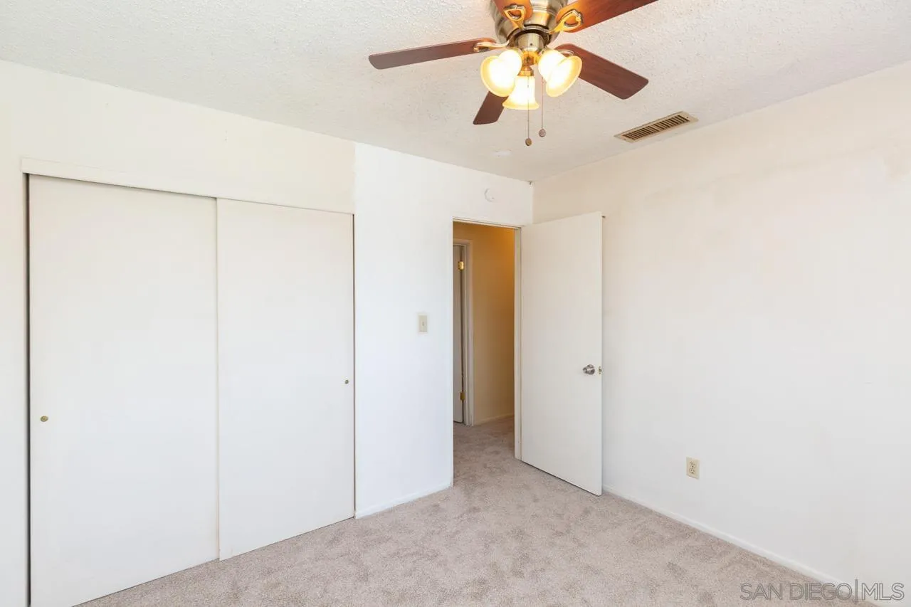 https://cdn.realtyfeed.com/cdn/127/260015847/59e6cd4bc1a13e8ab10f2b4271b6da75.webp